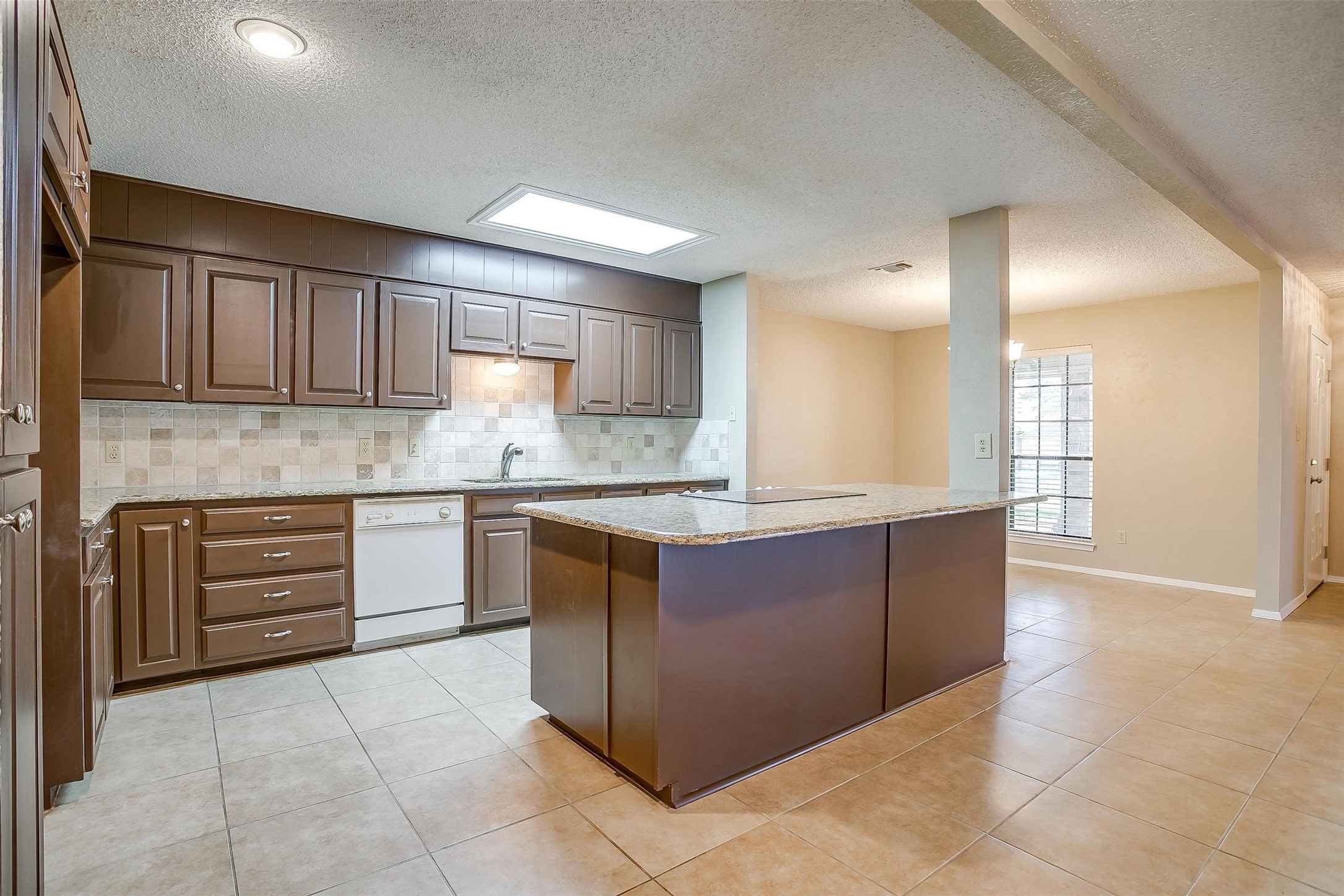 4860 Ledgestone Court Fort Worth TX 76132