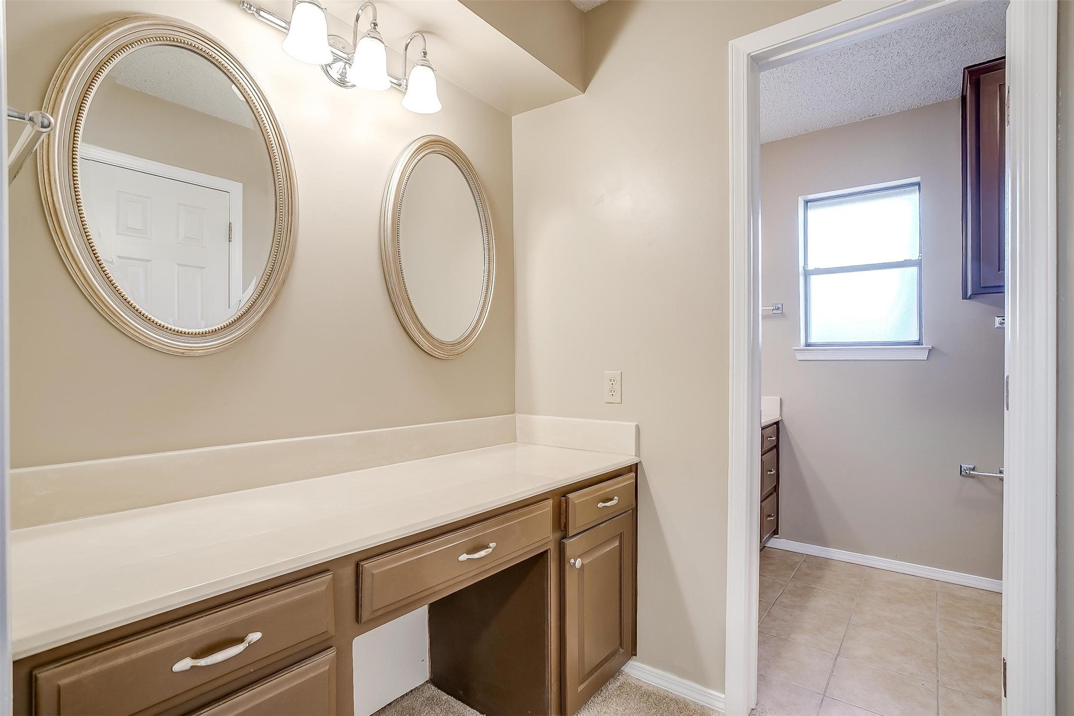4860 Ledgestone Court Fort Worth TX 76132