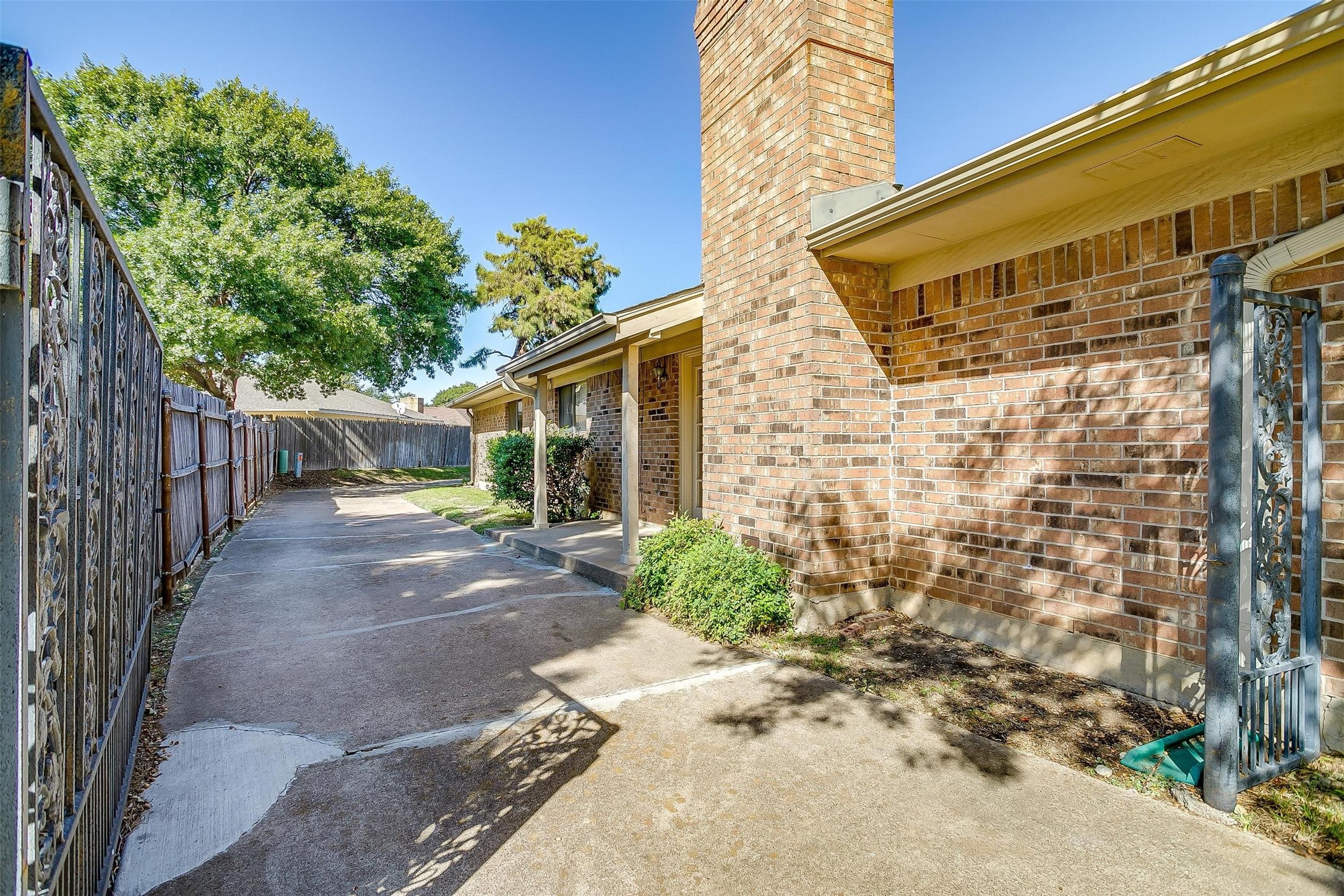4860 Ledgestone Court Fort Worth TX 76132
