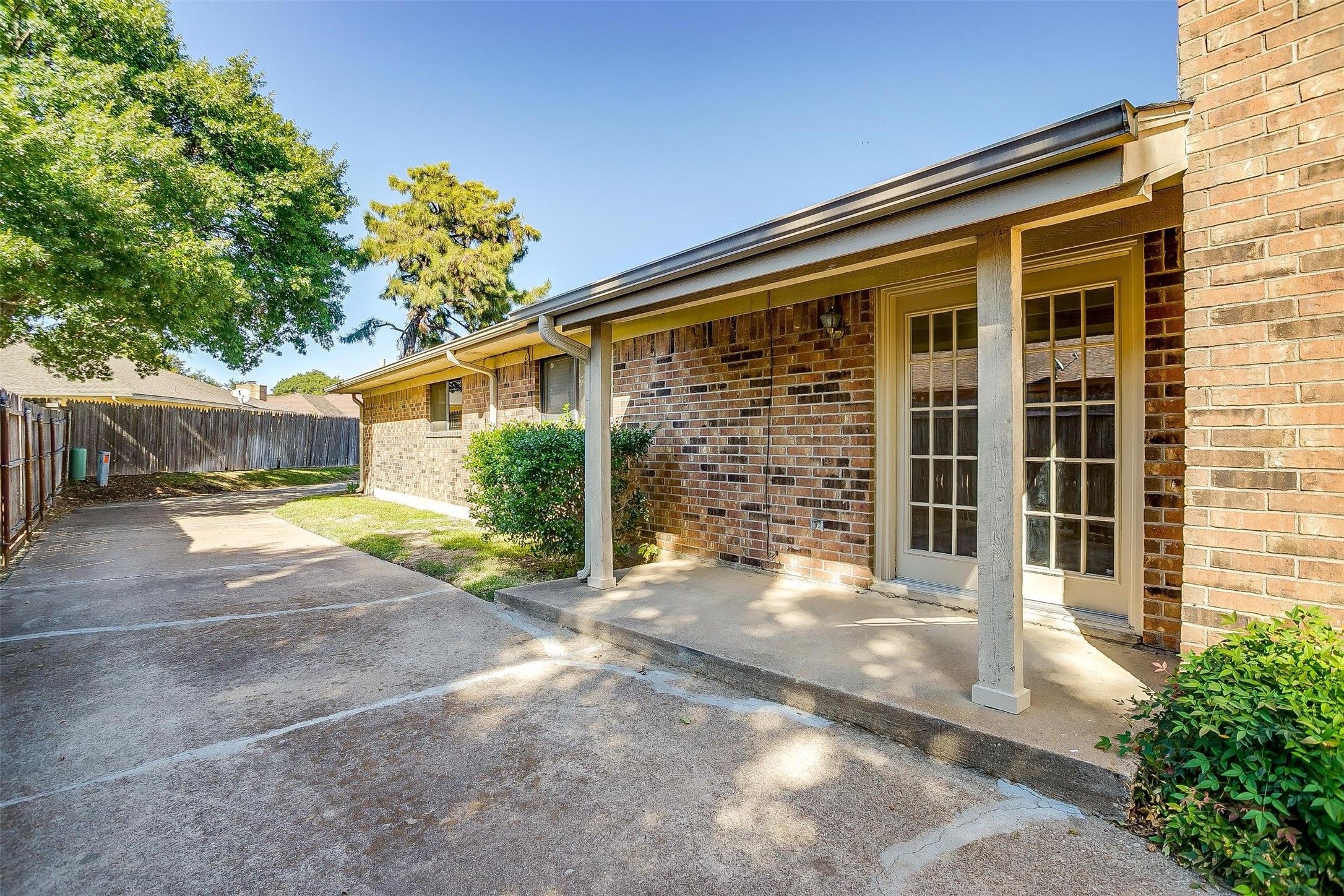 4860 Ledgestone Court Fort Worth TX 76132