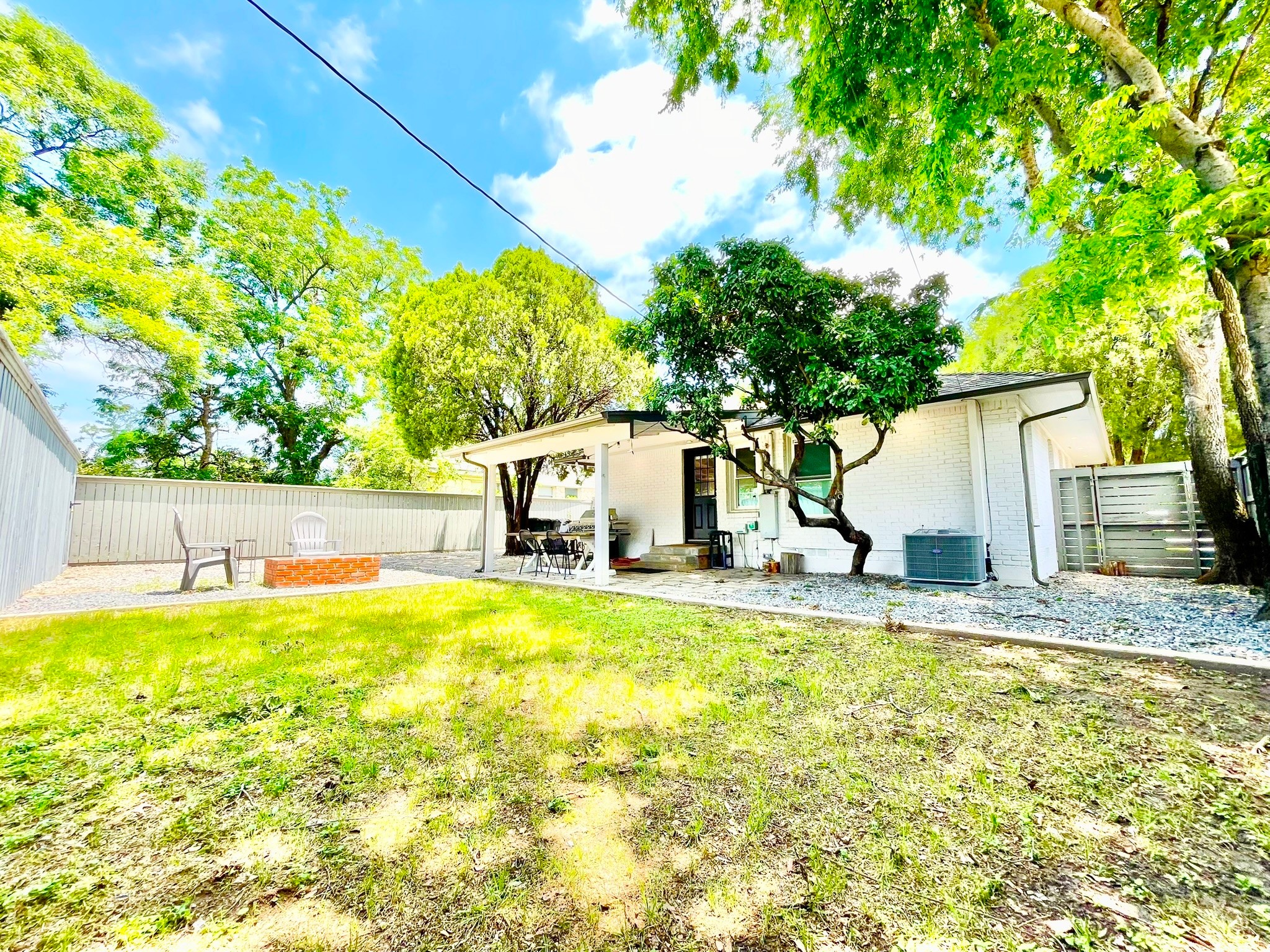 6623 Kenwell Street Dallas TX 75209