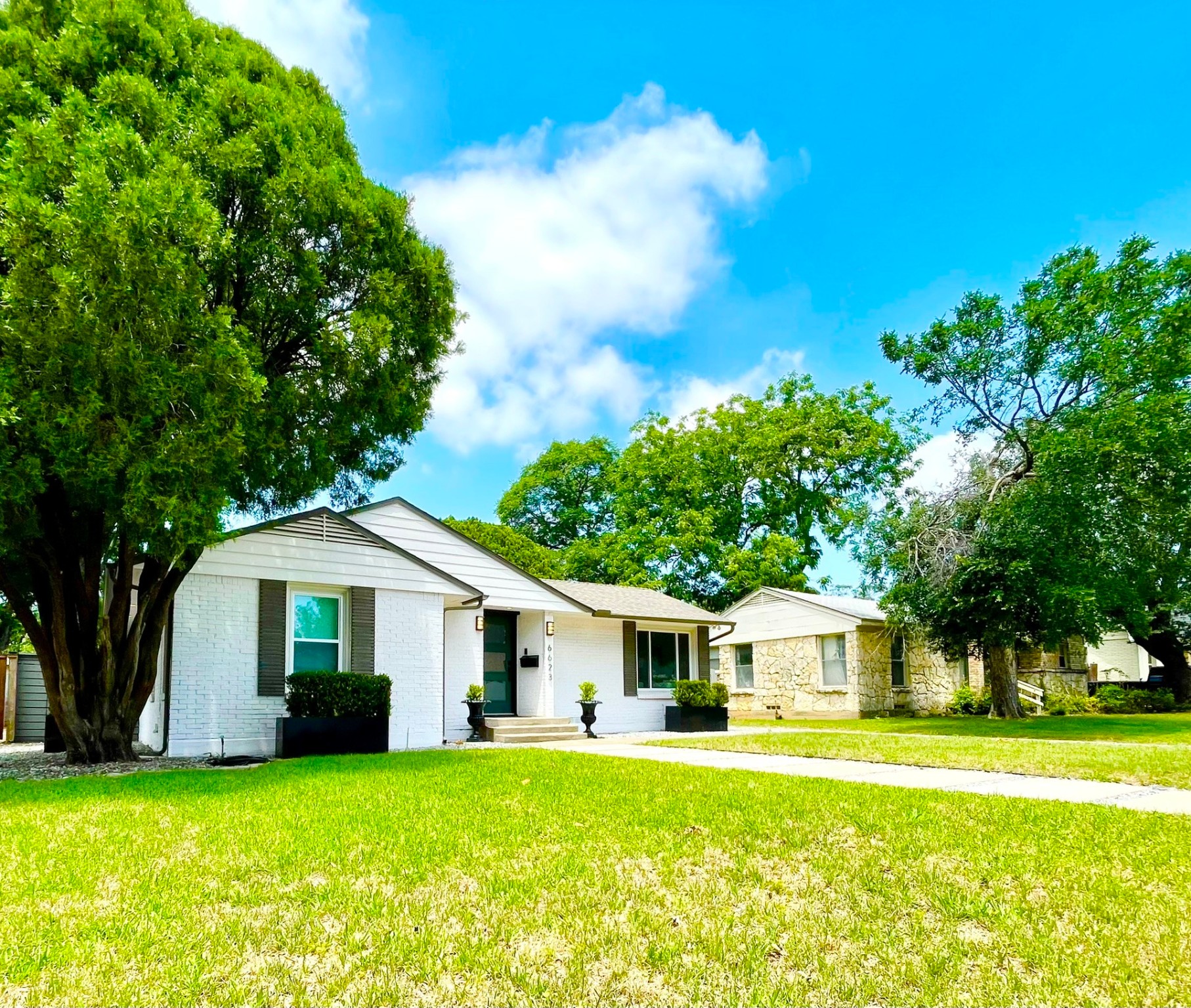6623 Kenwell Street Dallas TX 75209