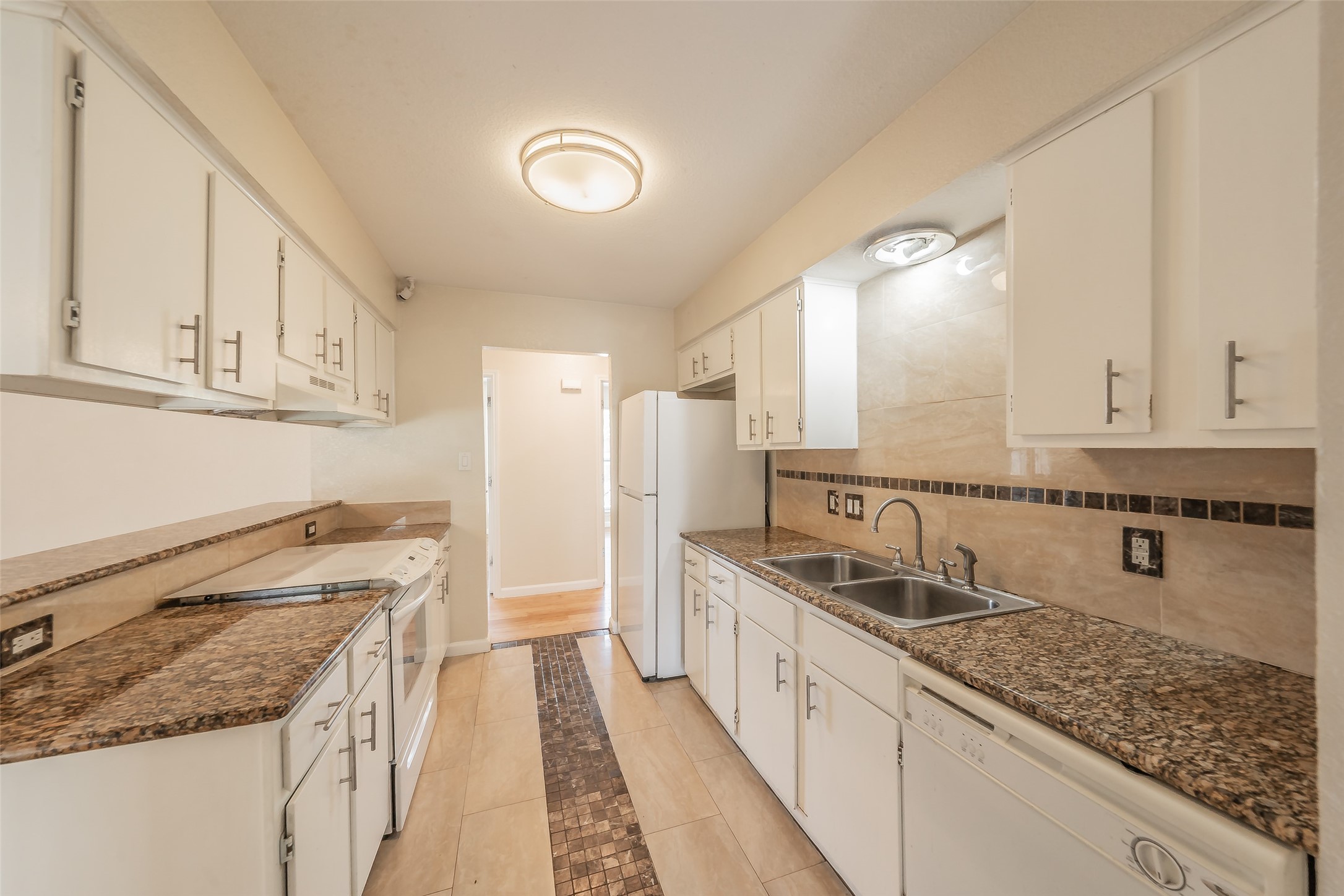 3812 Indian Wells Drive Arlington TX 76017