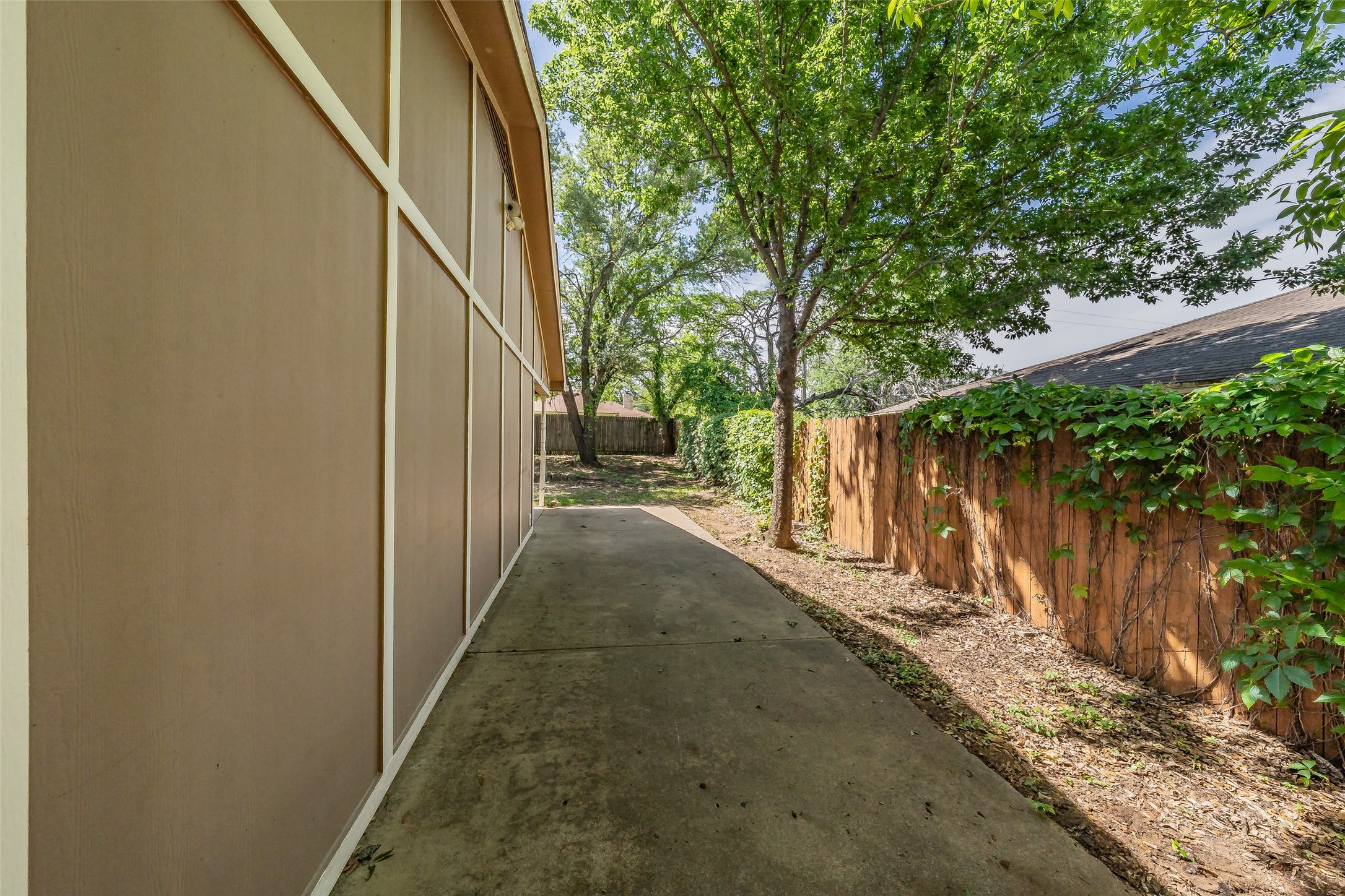3812 Indian Wells Drive Arlington TX 76017