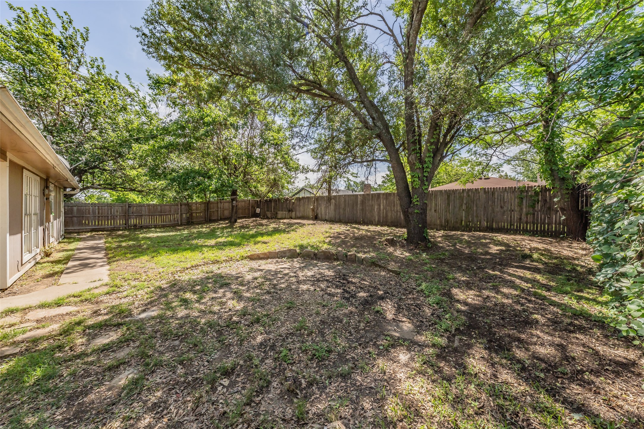3812 Indian Wells Drive Arlington TX 76017