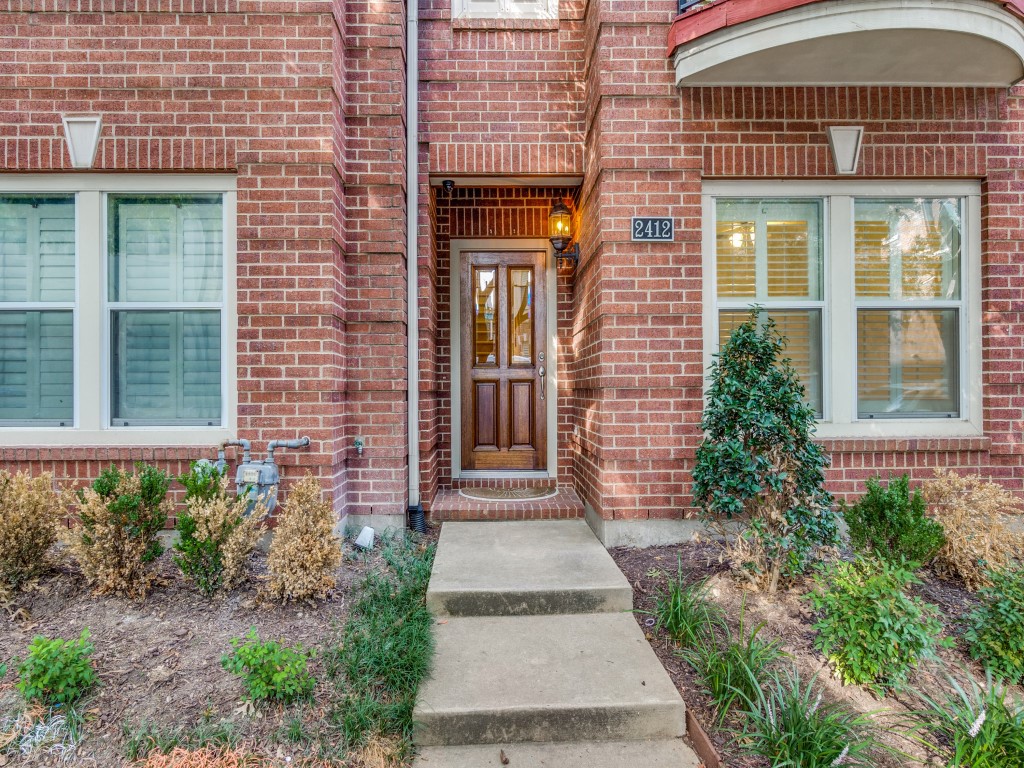 2412 Worthington Street Dallas TX 75204