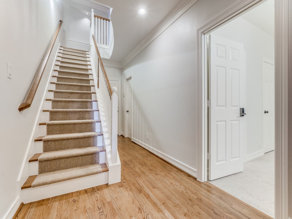 2412 Worthington Street Dallas TX 75204