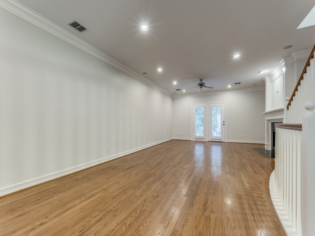 2412 Worthington Street Dallas TX 75204