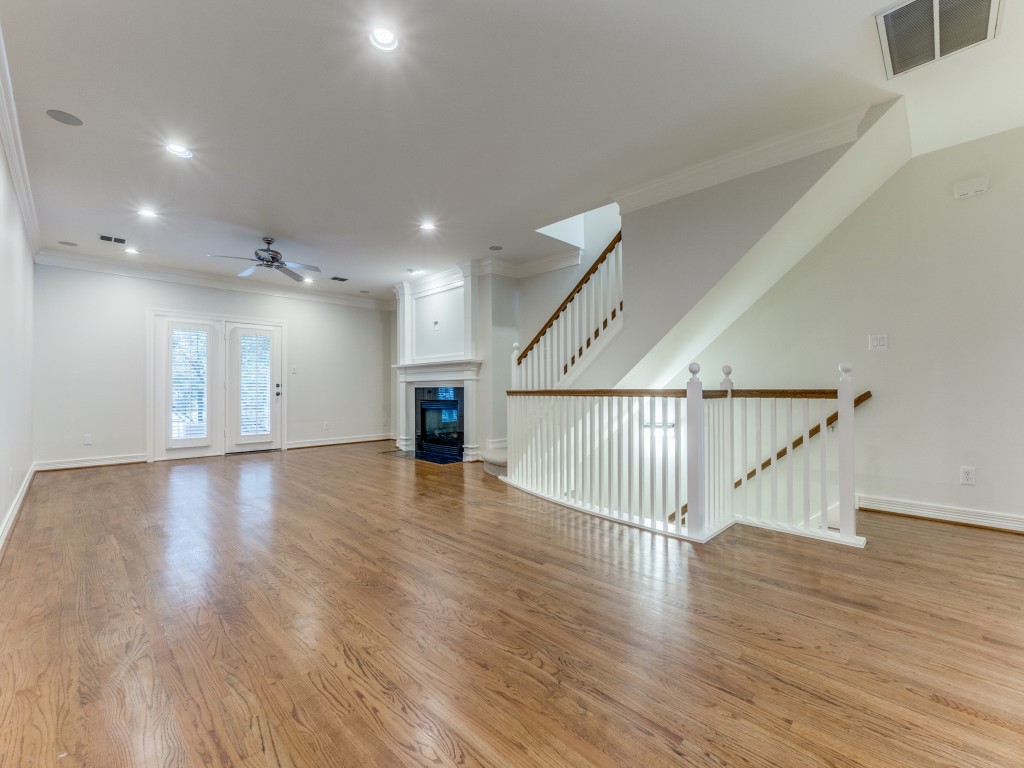2412 Worthington Street Dallas TX 75204