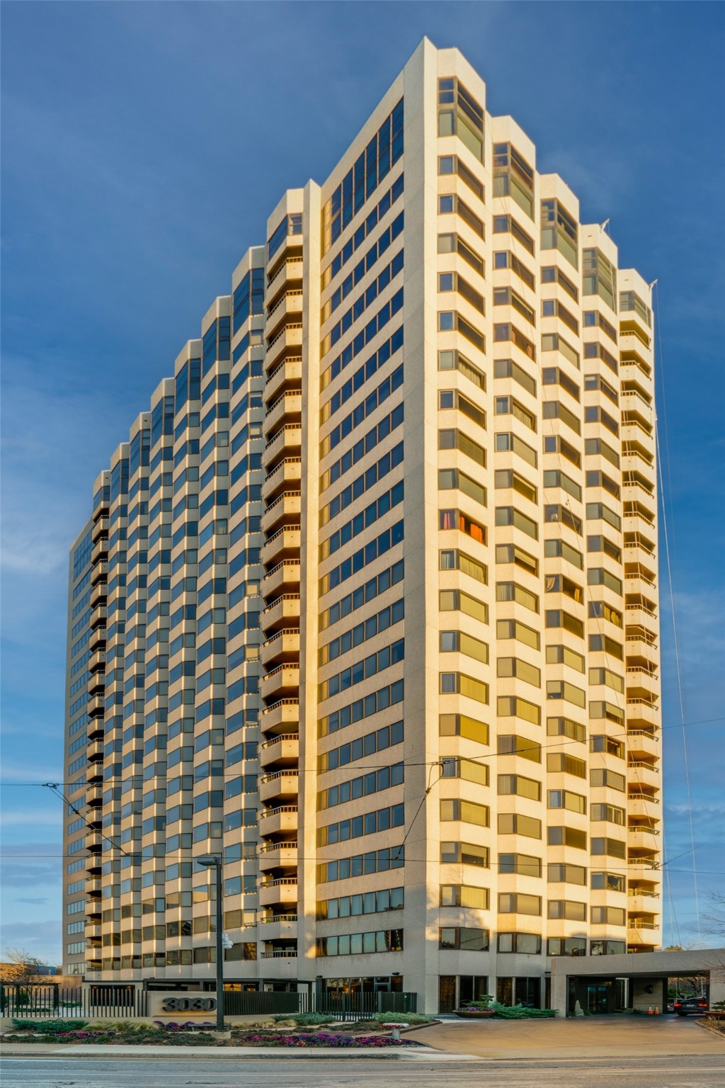 3030 Mckinney Avenue Dallas TX 75204