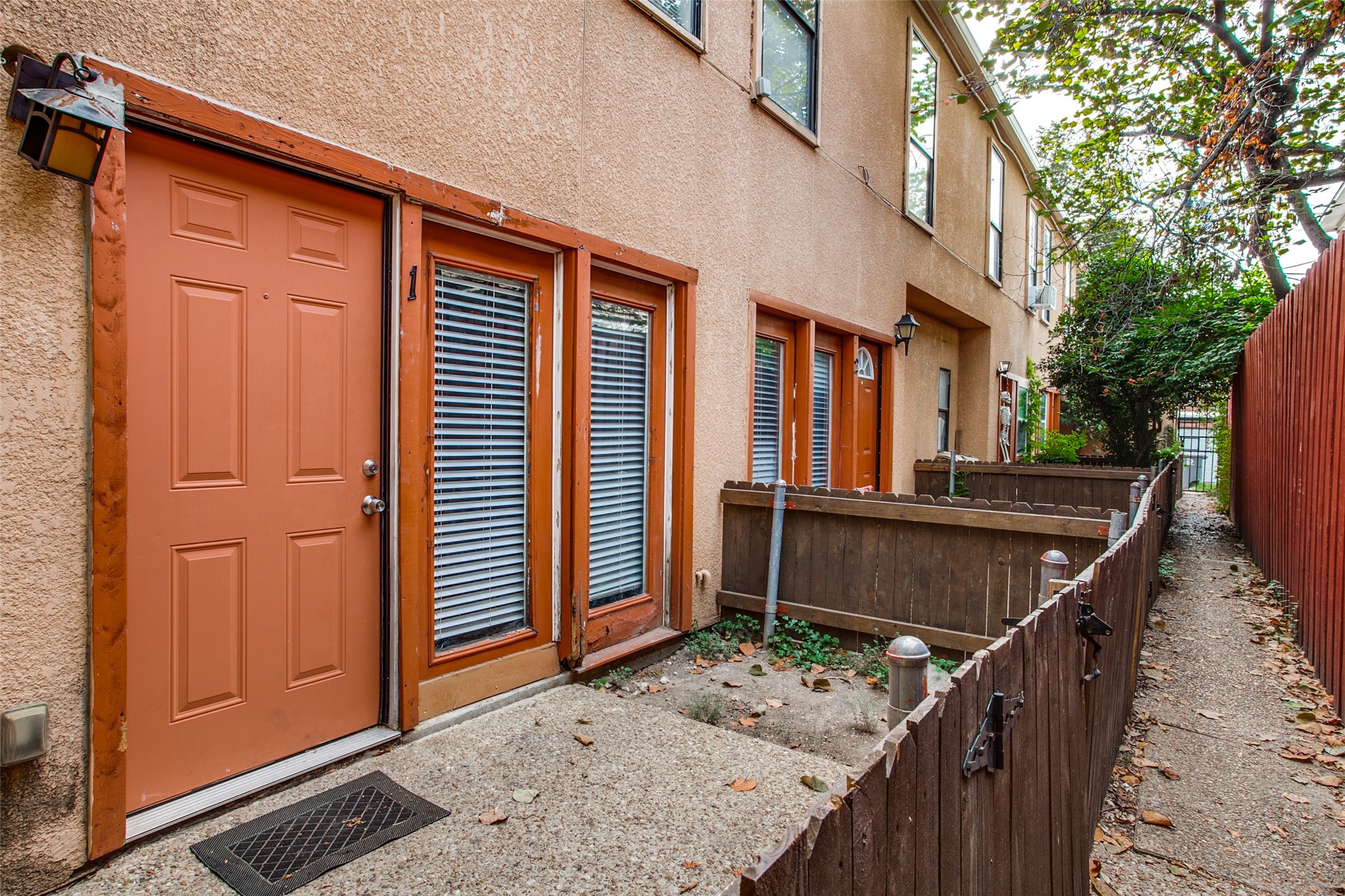 5114 Bryan Street Dallas TX 75206