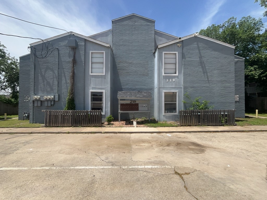 219 Fry Street Denton TX 76201