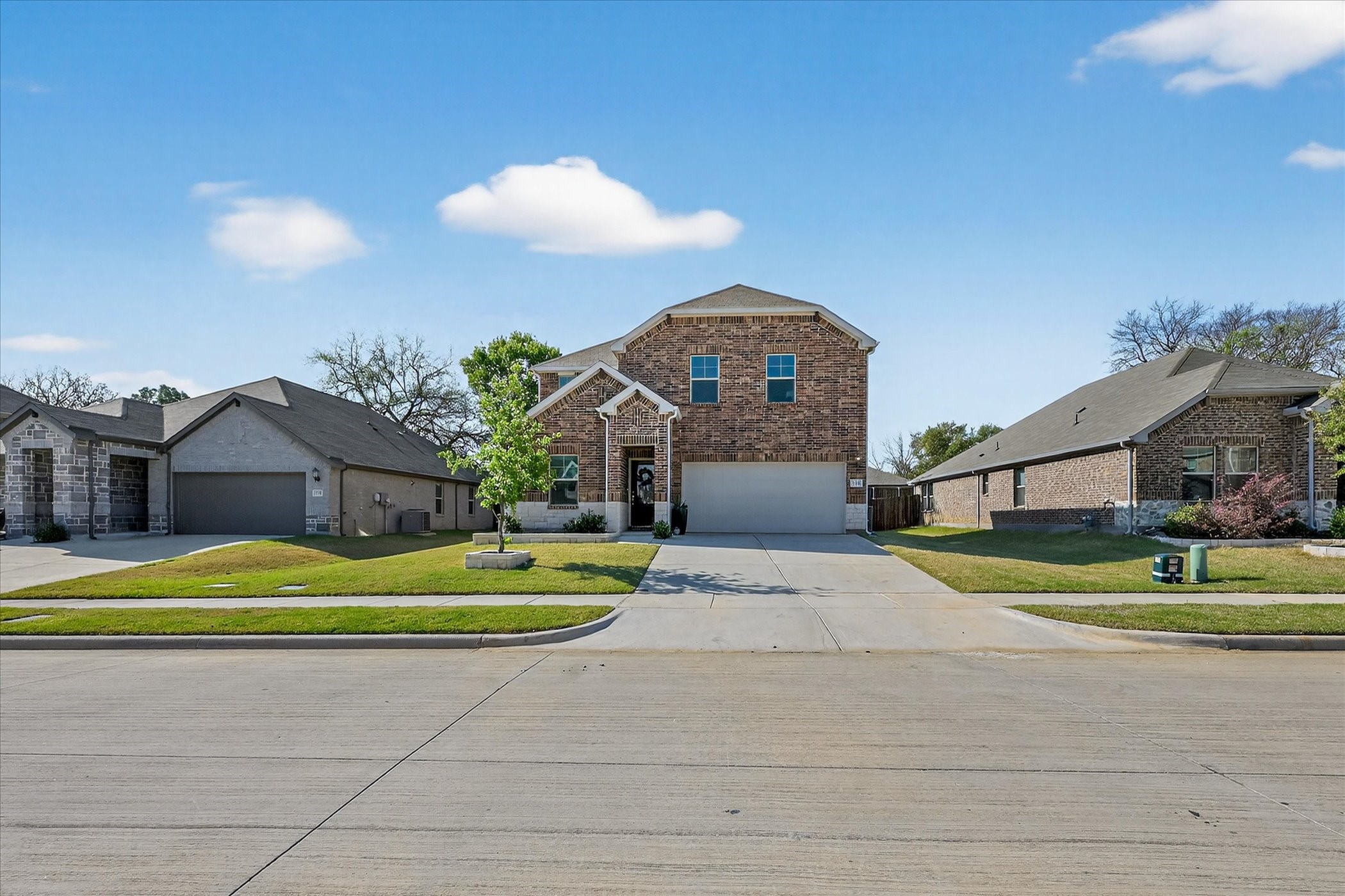 210 Briarwood Lane Lake Dallas TX 75065