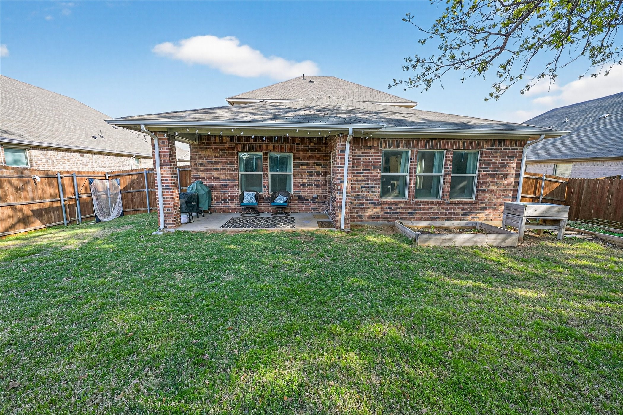 210 Briarwood Lane Lake Dallas TX 75065