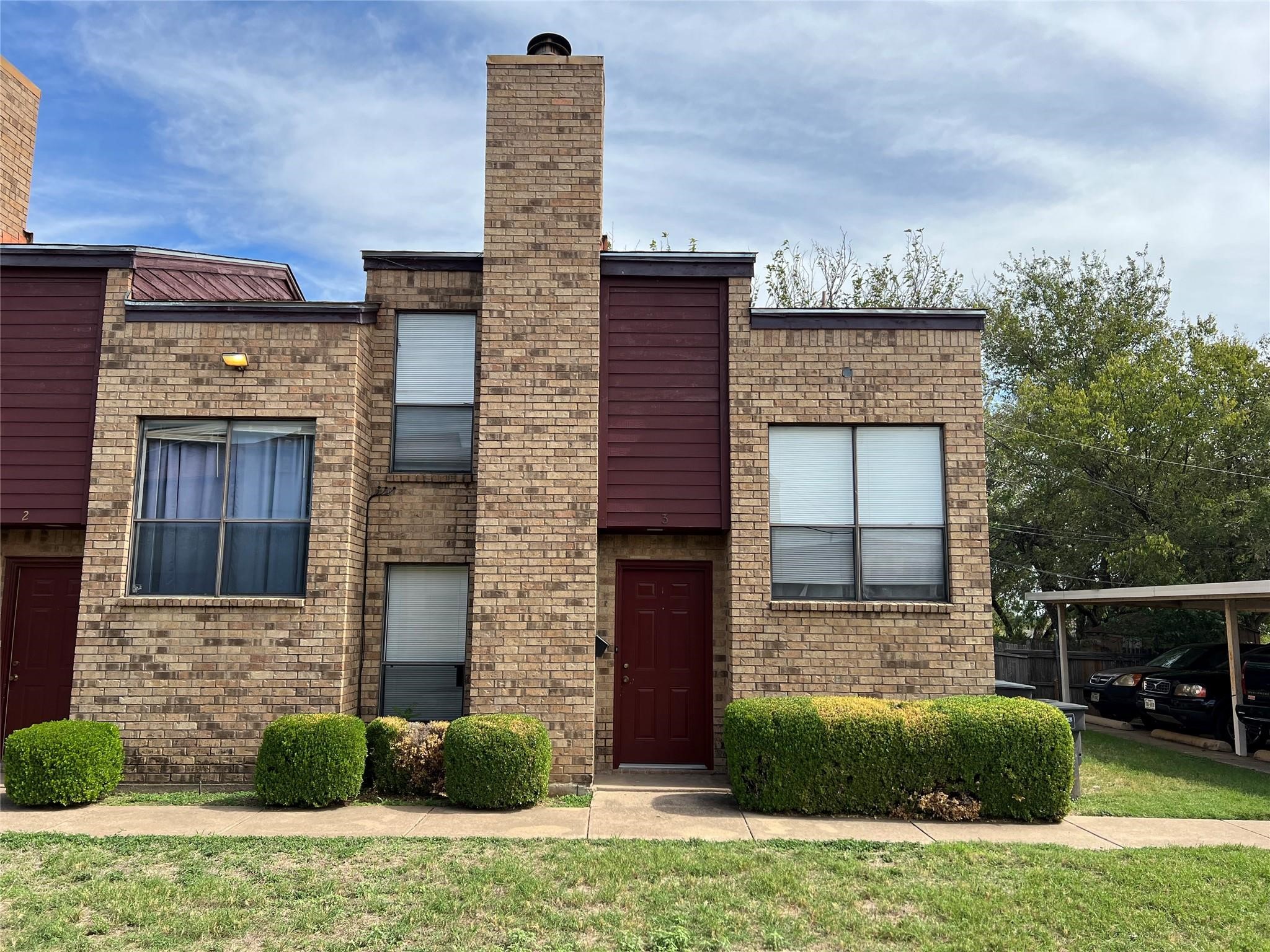 4825 Diaz Avenue Fort Worth TX 76107