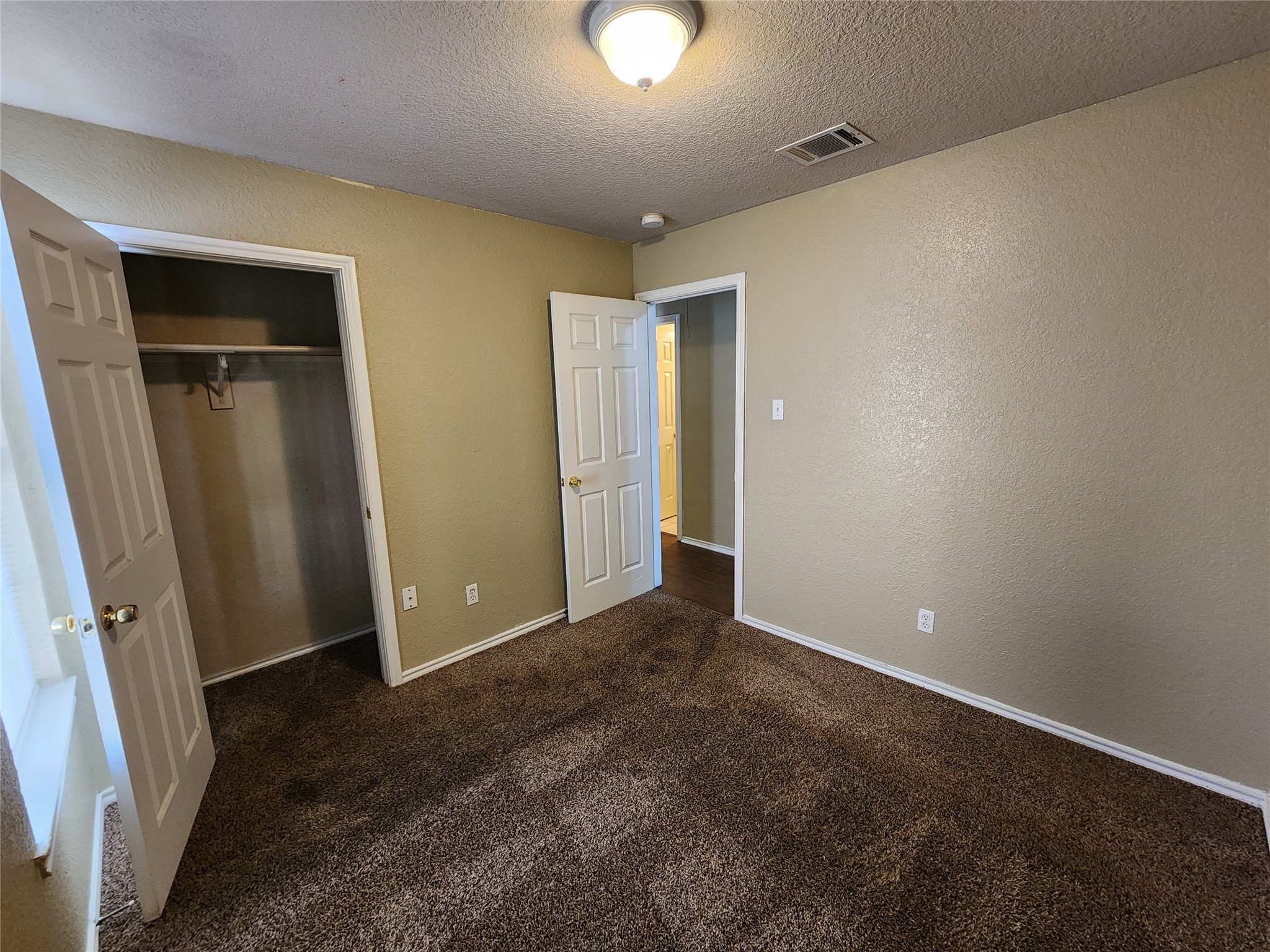 1429 E Robert Street Fort Worth TX 76104