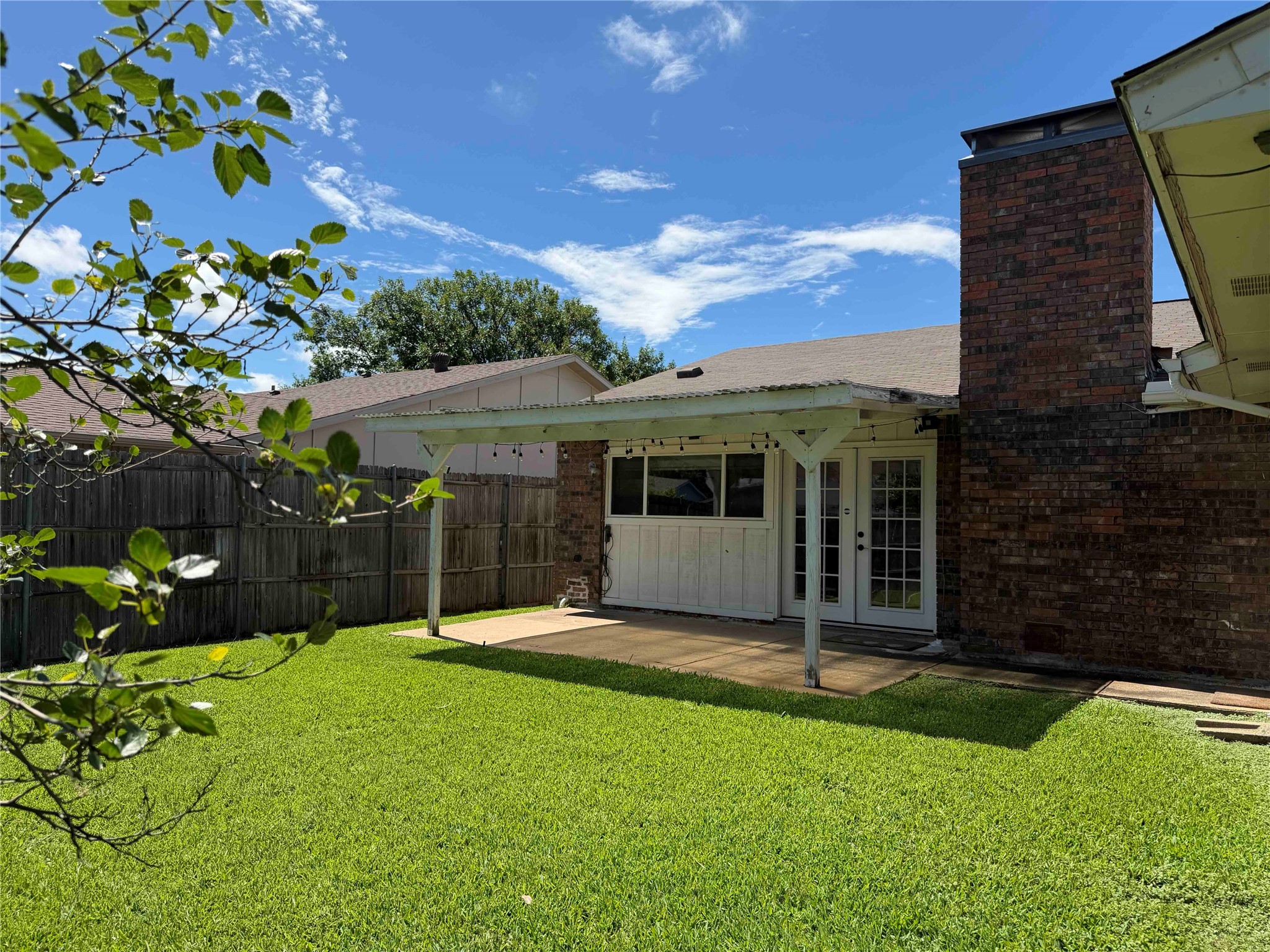 2917 Esquire Lane Garland TX 75044