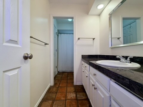 5045 Thunder Road Dallas TX 75244