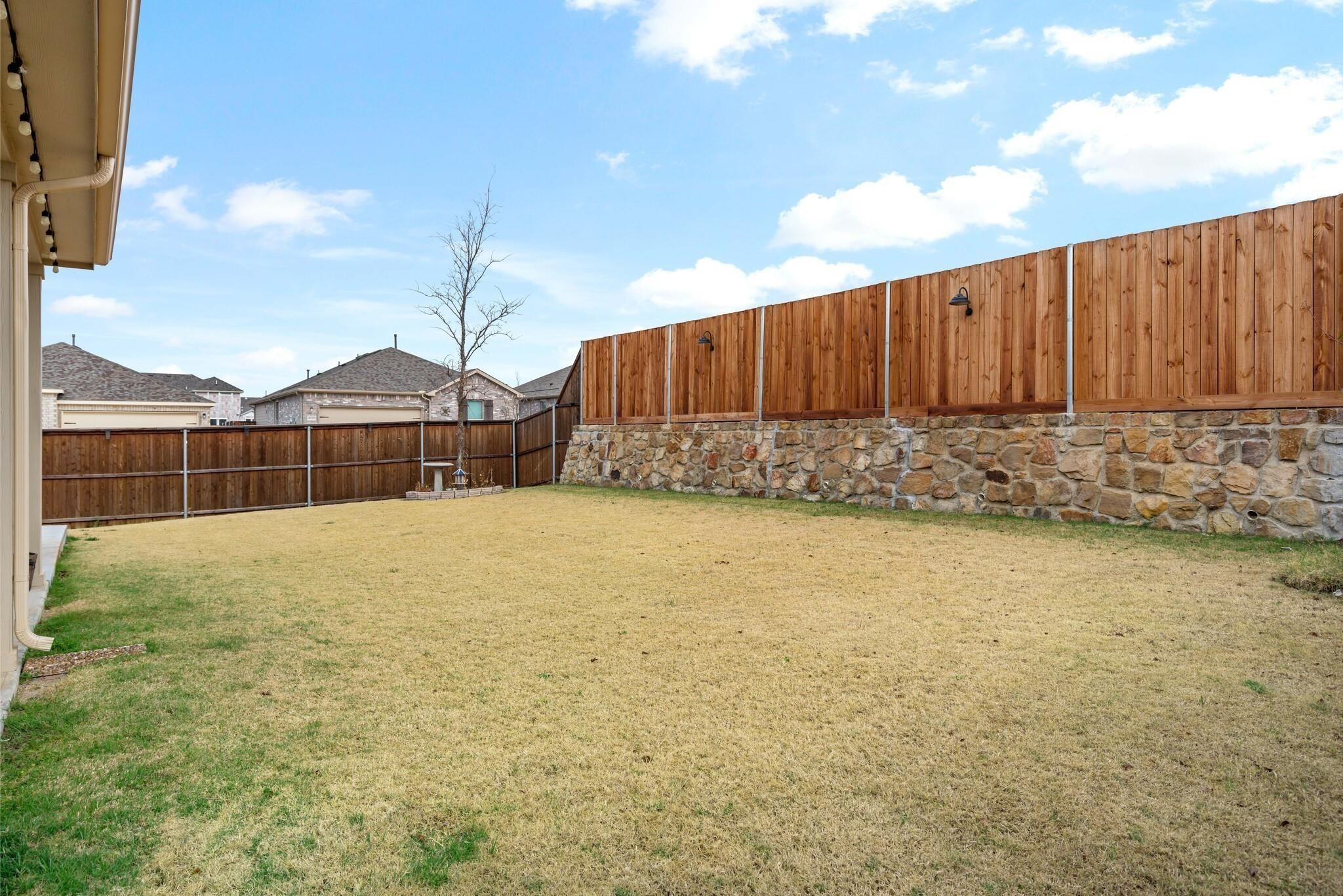 2632 Wesley Avenue Aubrey TX 76227
