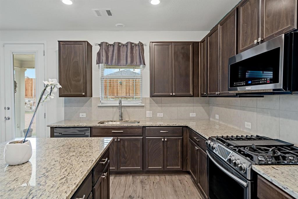 2632 Wesley Avenue Aubrey TX 76227
