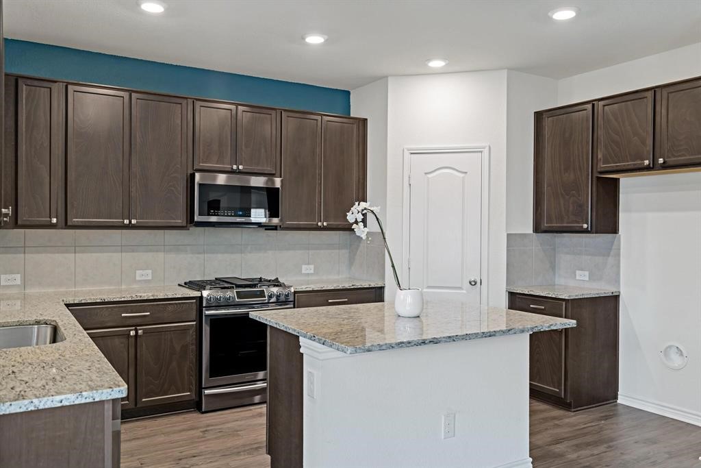 2632 Wesley Avenue Aubrey TX 76227