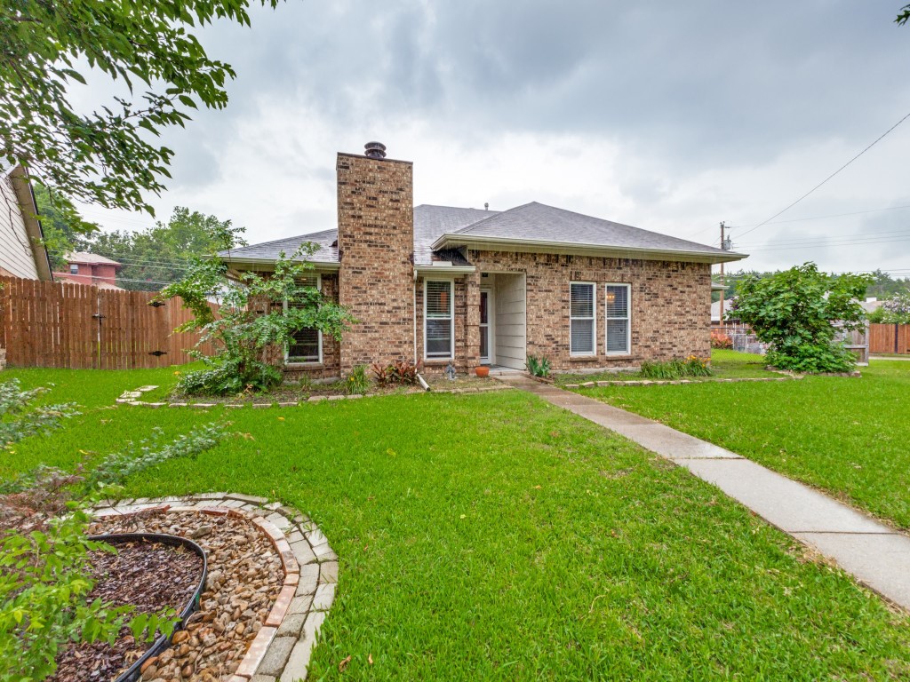 829 Broadmoor Drive Mesquite TX 75149