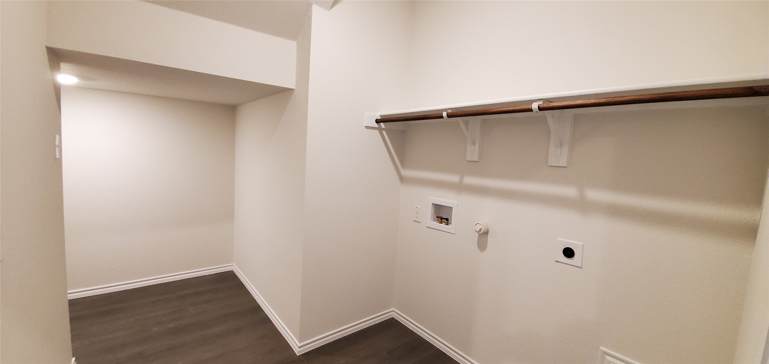 813 Fueller Drive Aubrey TX 76227