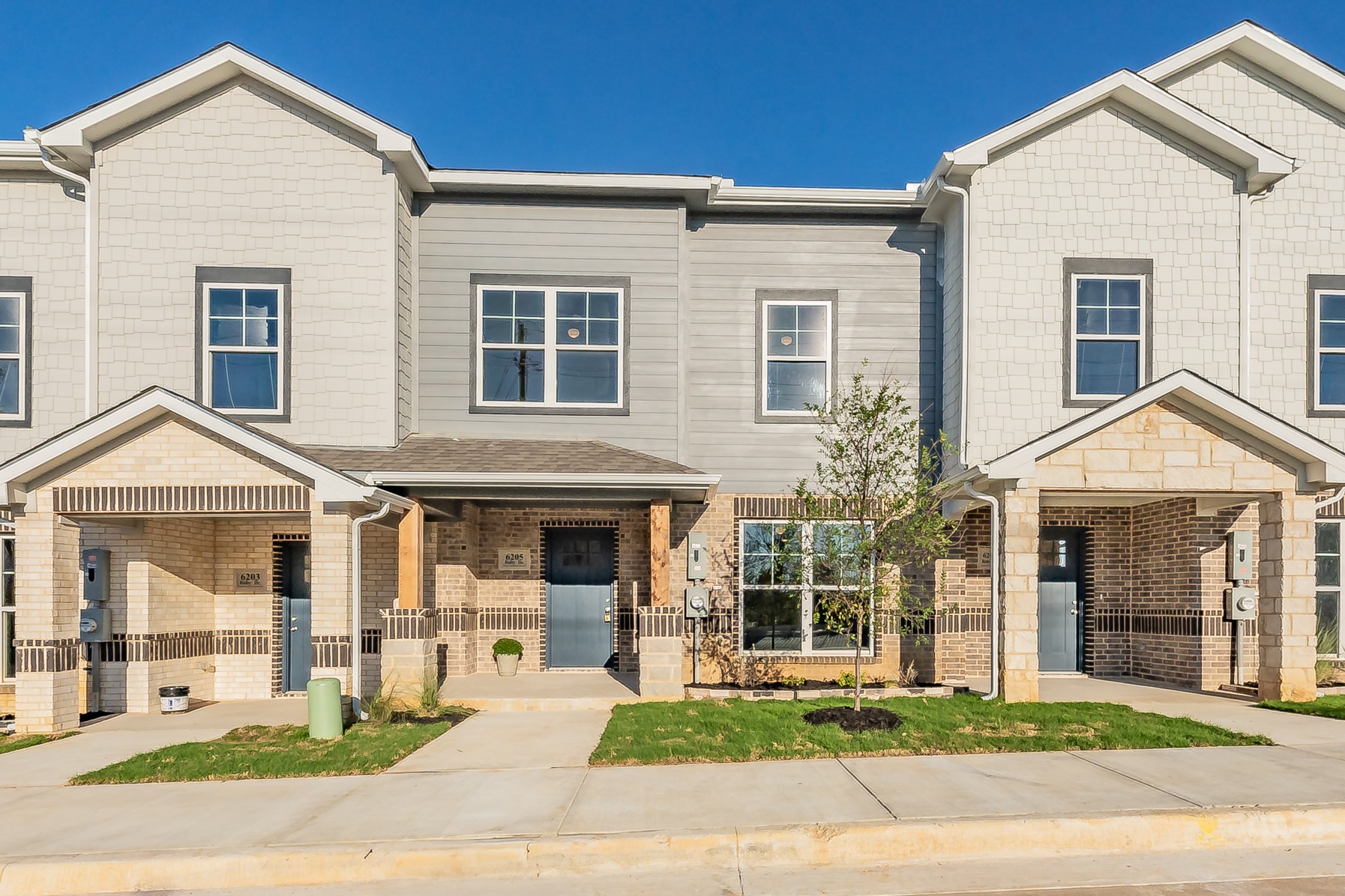 6215 Roby Drive Arlington TX 76001