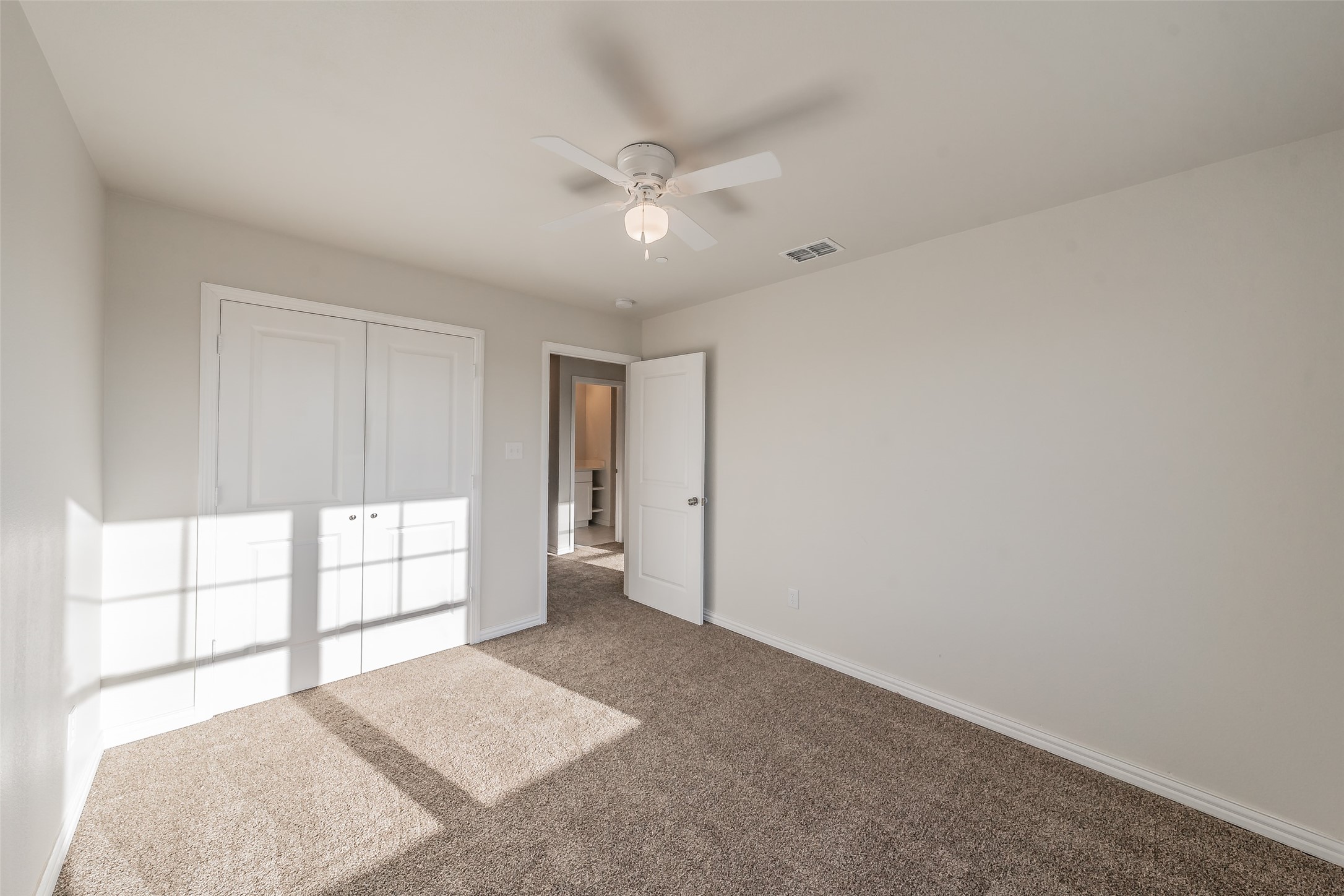 6215 Roby Drive Arlington TX 76001