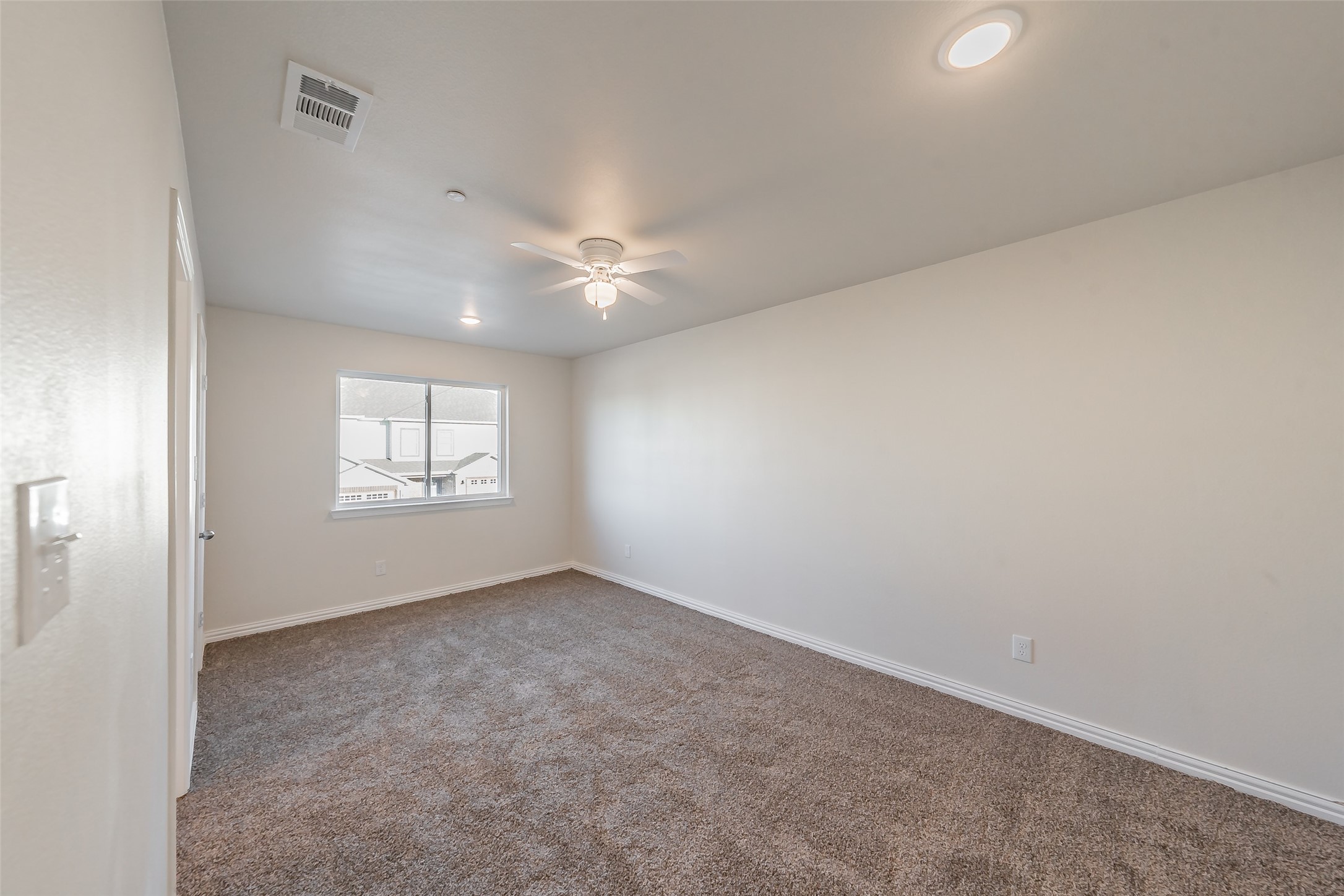 6215 Roby Drive Arlington TX 76001