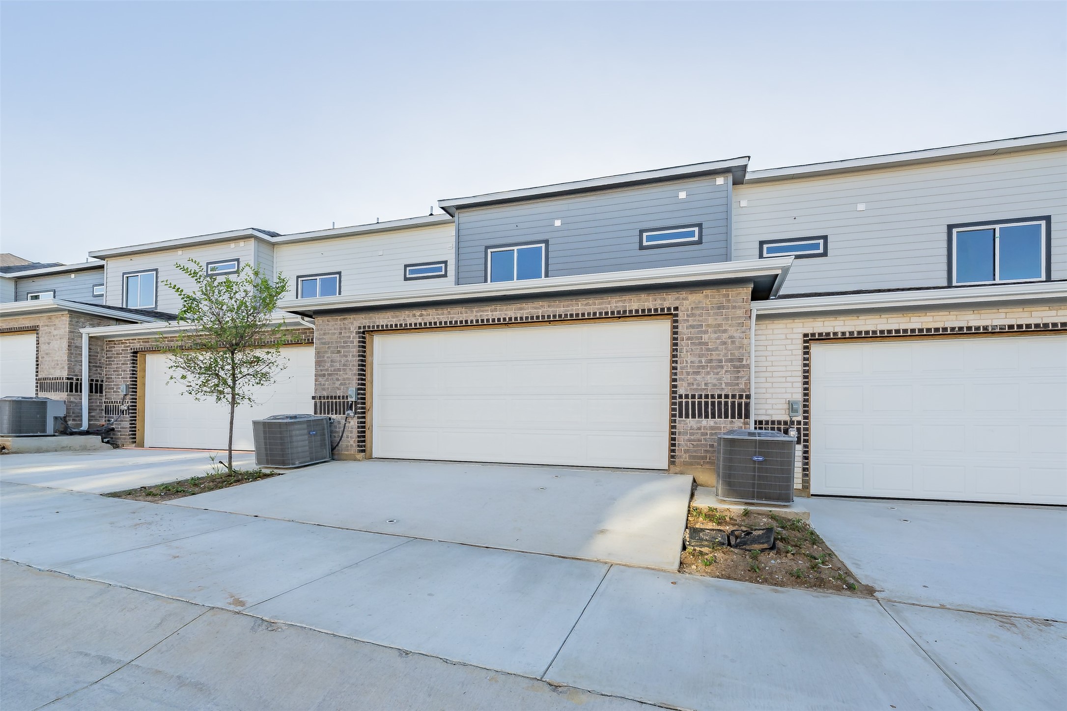 6215 Roby Drive Arlington TX 76001