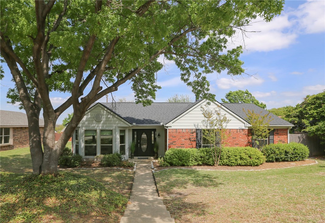 212 Aspenway Drive Coppell TX 75019