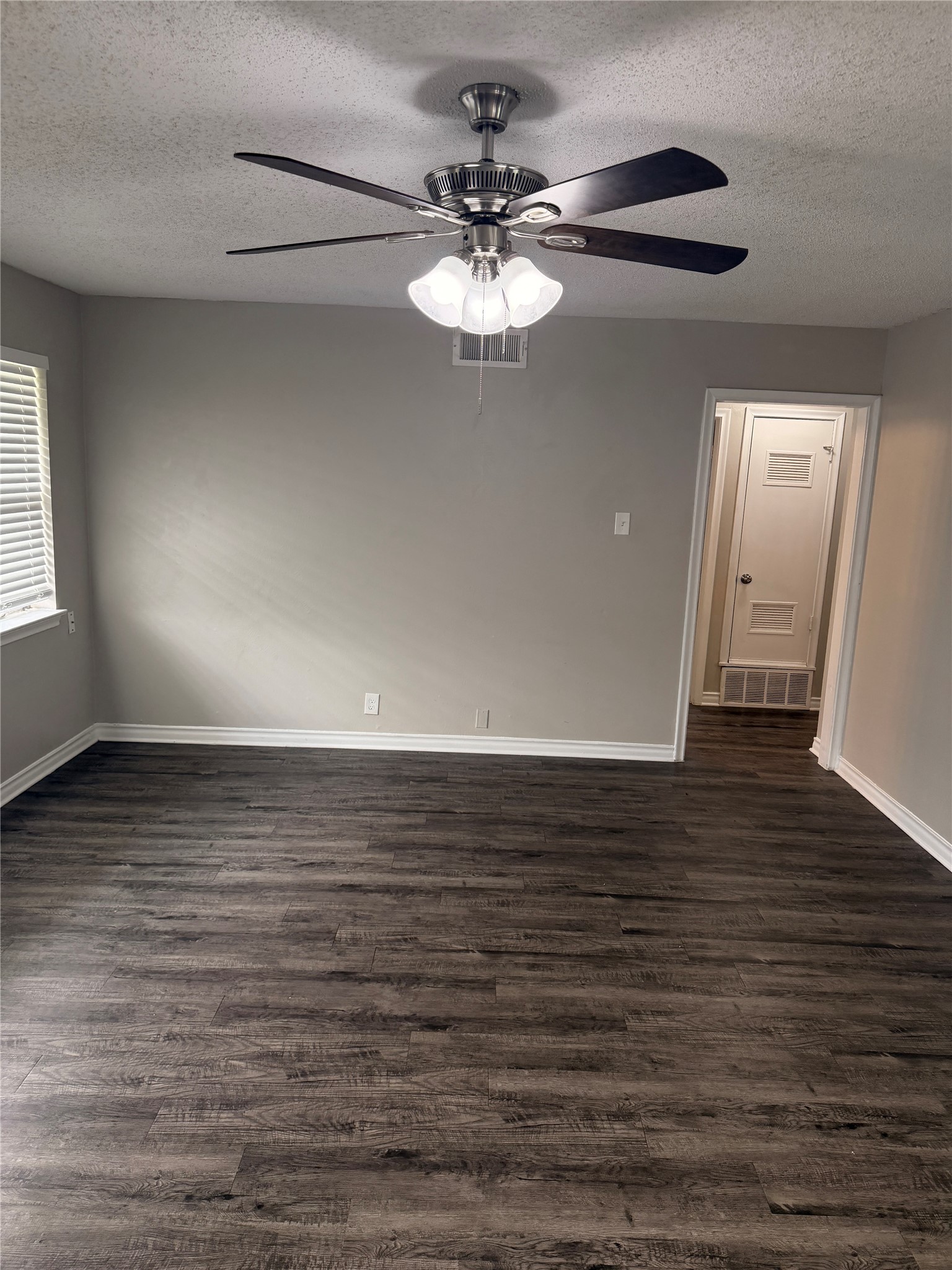 2514 Greenway Street Arlington TX 76010