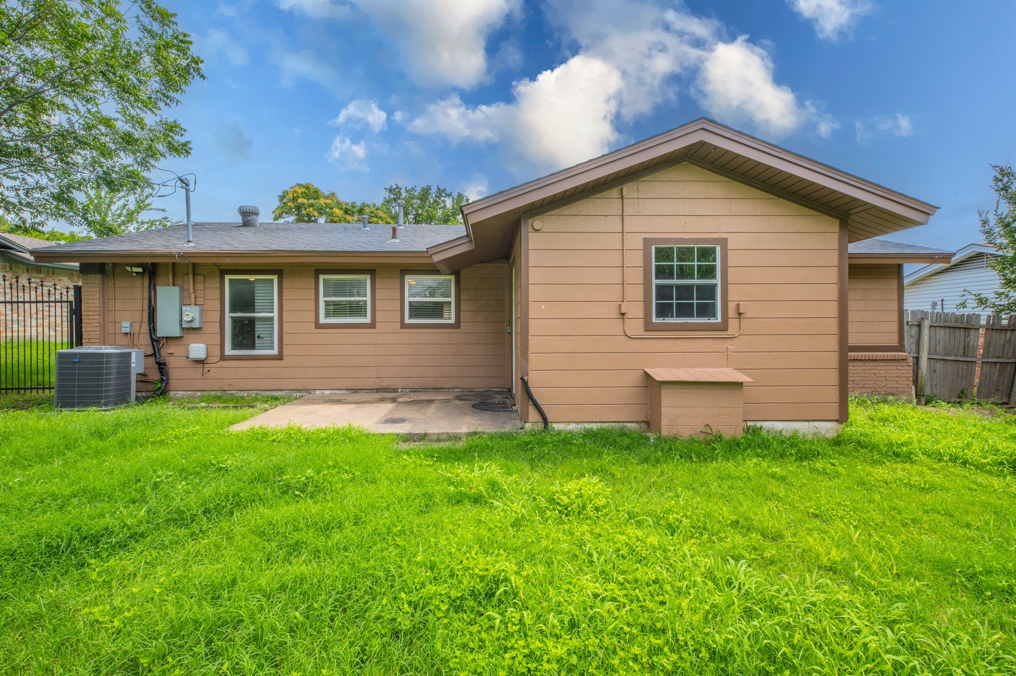 7824 Davenport Avenue Fort Worth TX 76116