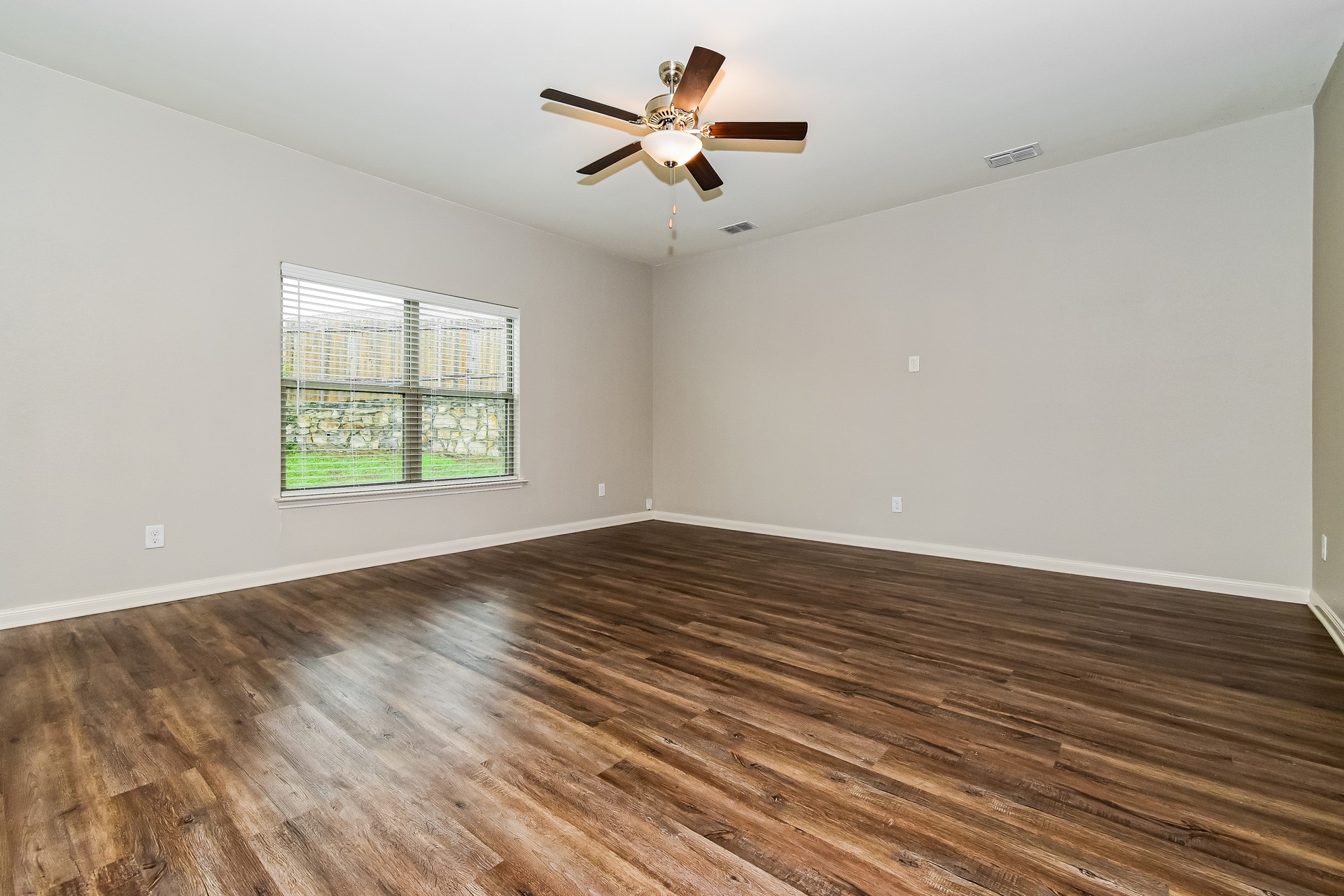 14267 Chaps Drive Dallas TX 75253