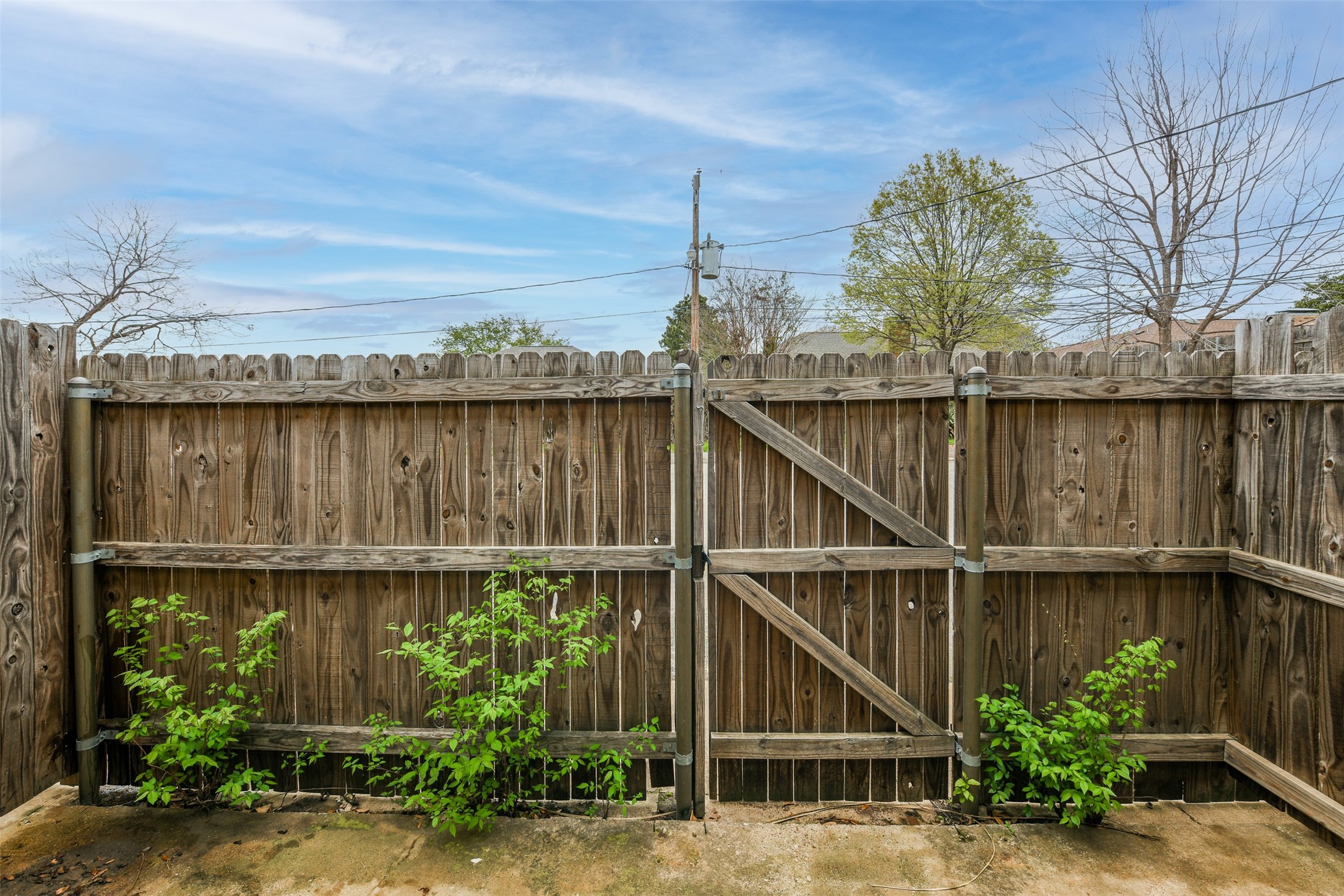 2017 Paisley Drive Arlington TX 76015