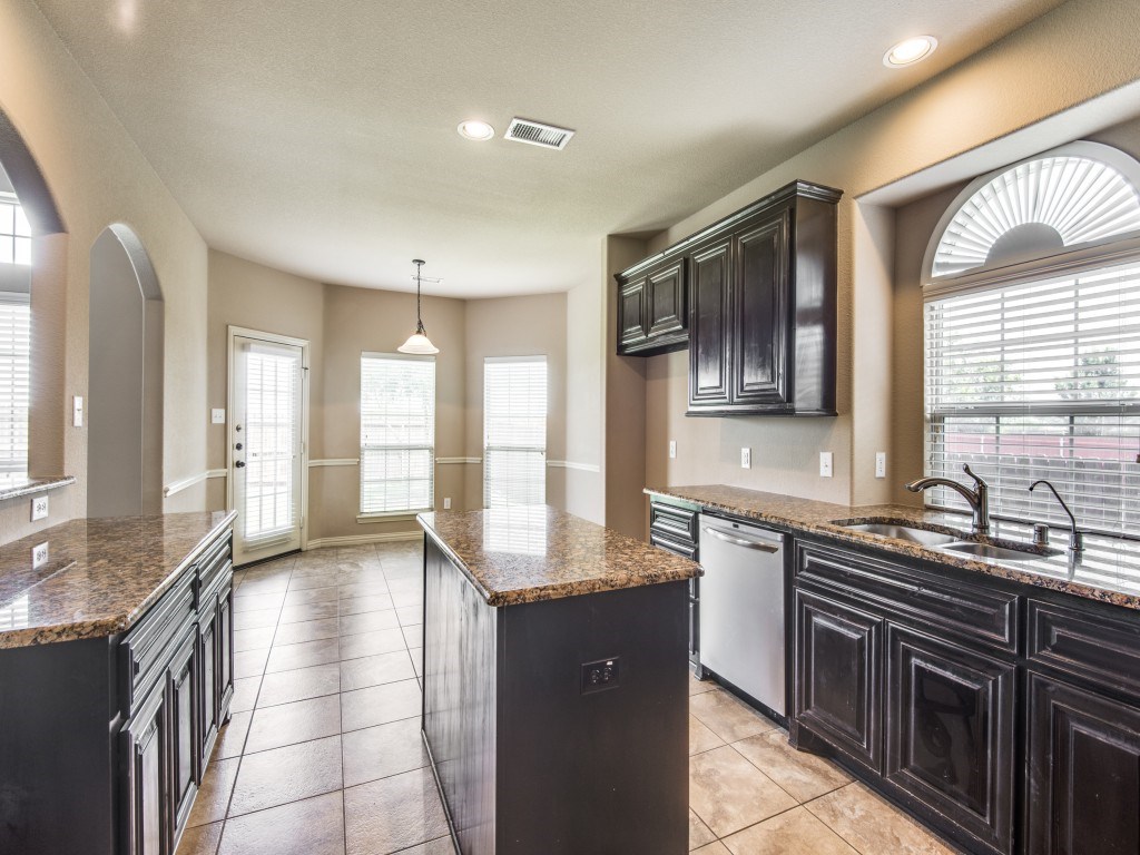 12112 Abernathy Circle Mckinney TX 75071