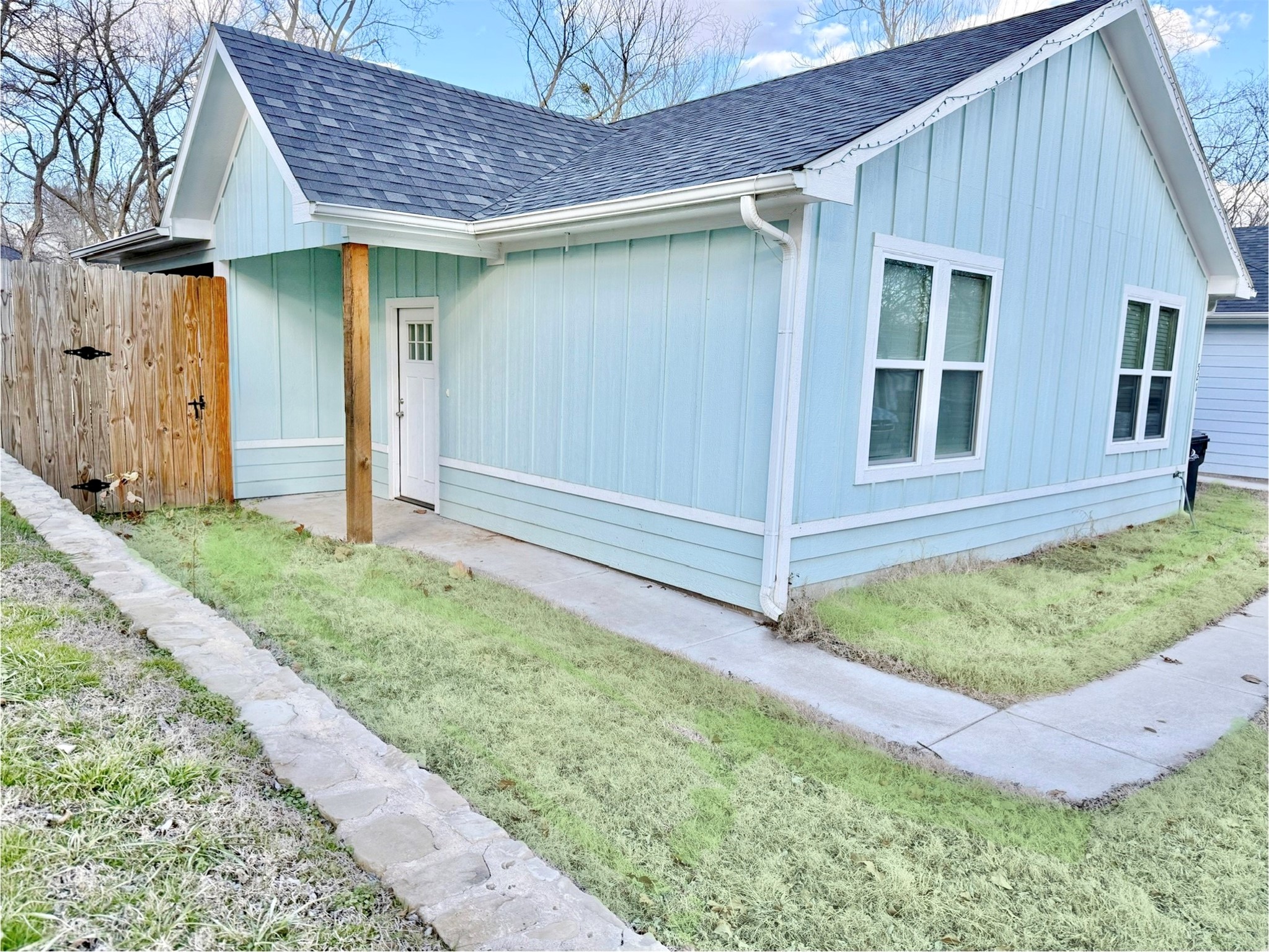 523 E Hanna Road Denison TX 75021