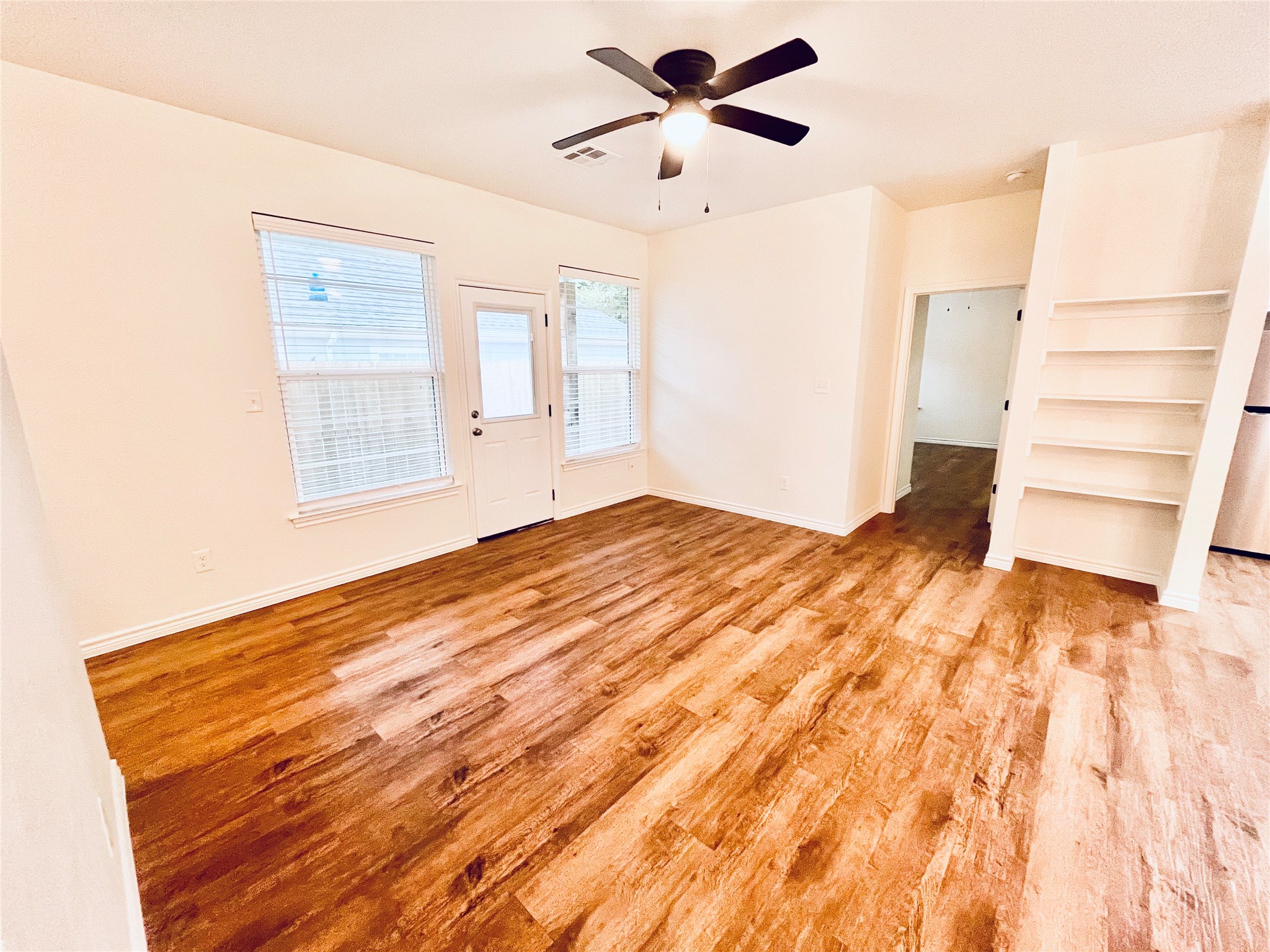 523 E Hanna Road Denison TX 75021