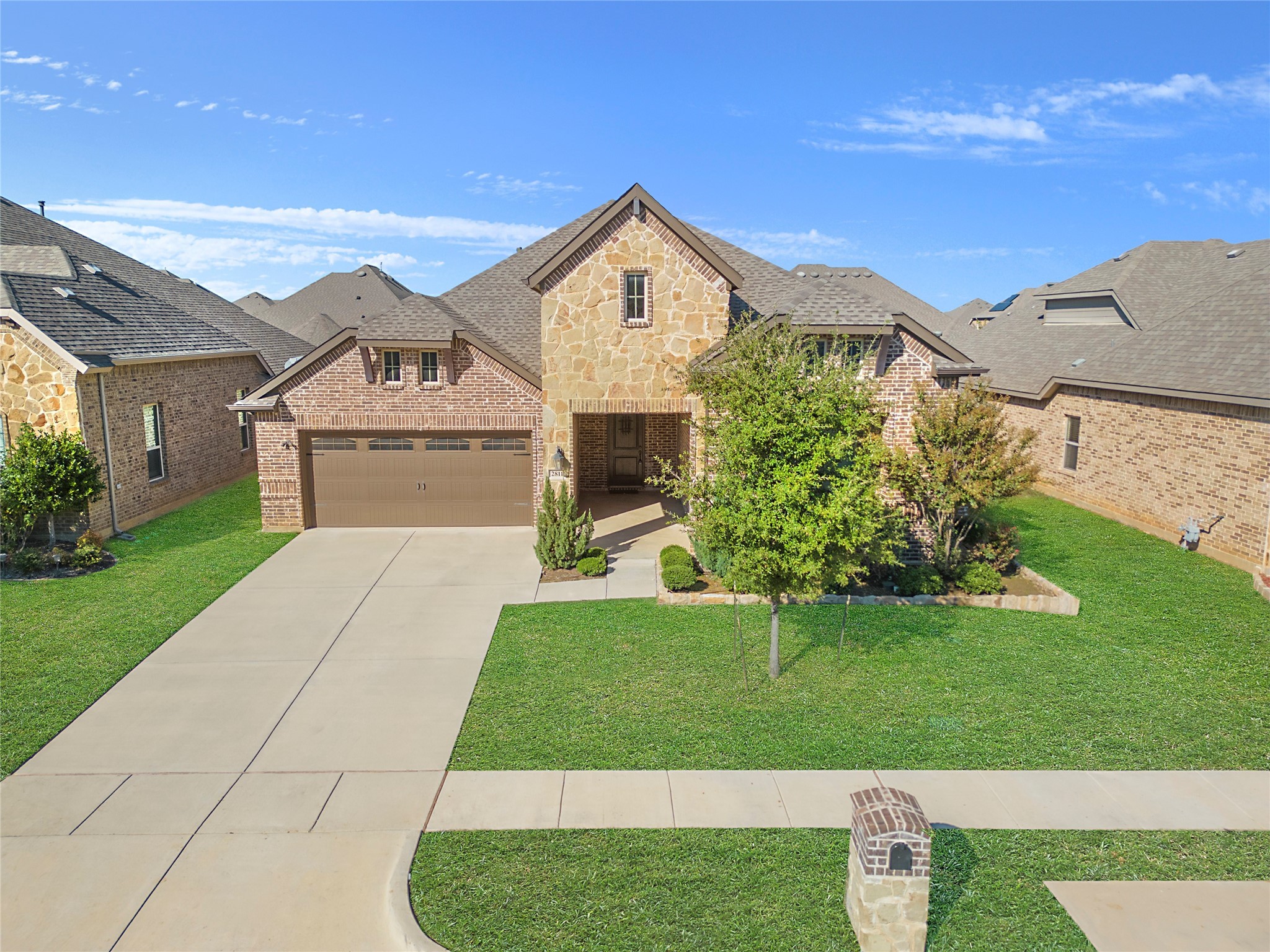 2811 Diamond Ridge Drive Arlington TX 76001