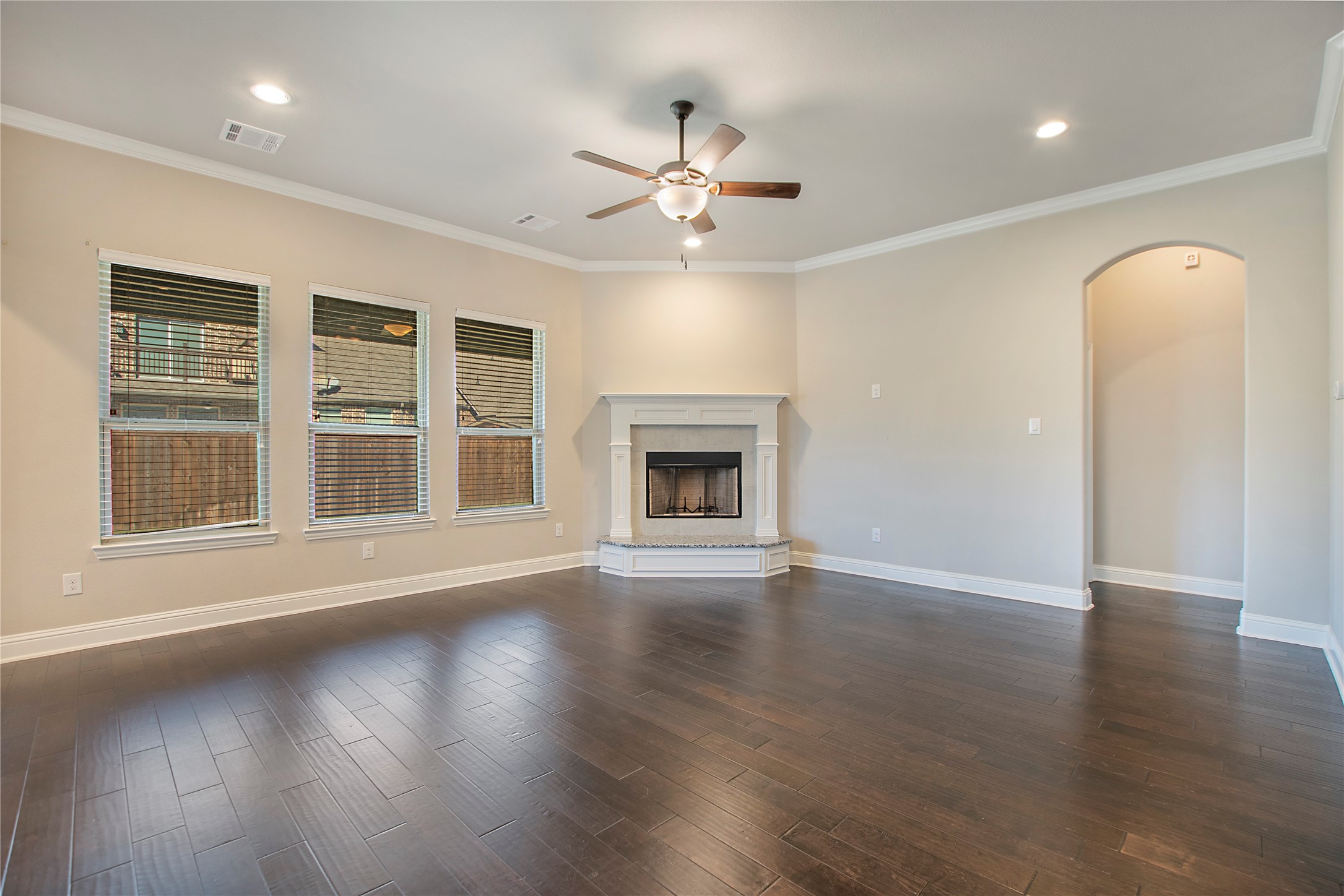 2811 Diamond Ridge Drive Arlington TX 76001
