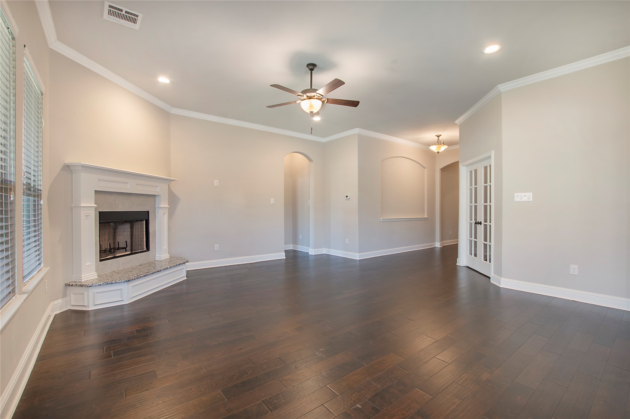 2811 Diamond Ridge Drive Arlington TX 76001