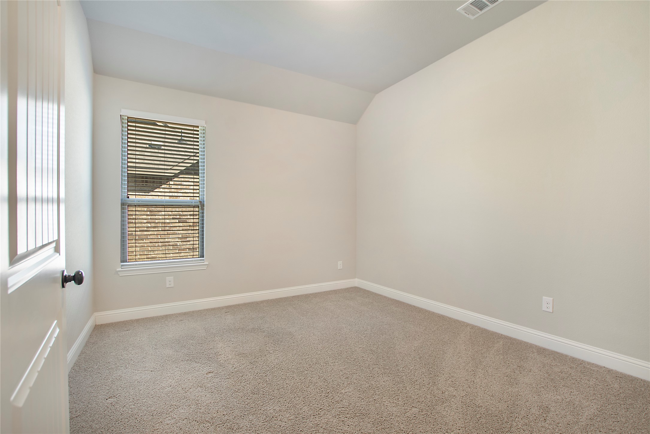 2811 Diamond Ridge Drive Arlington TX 76001
