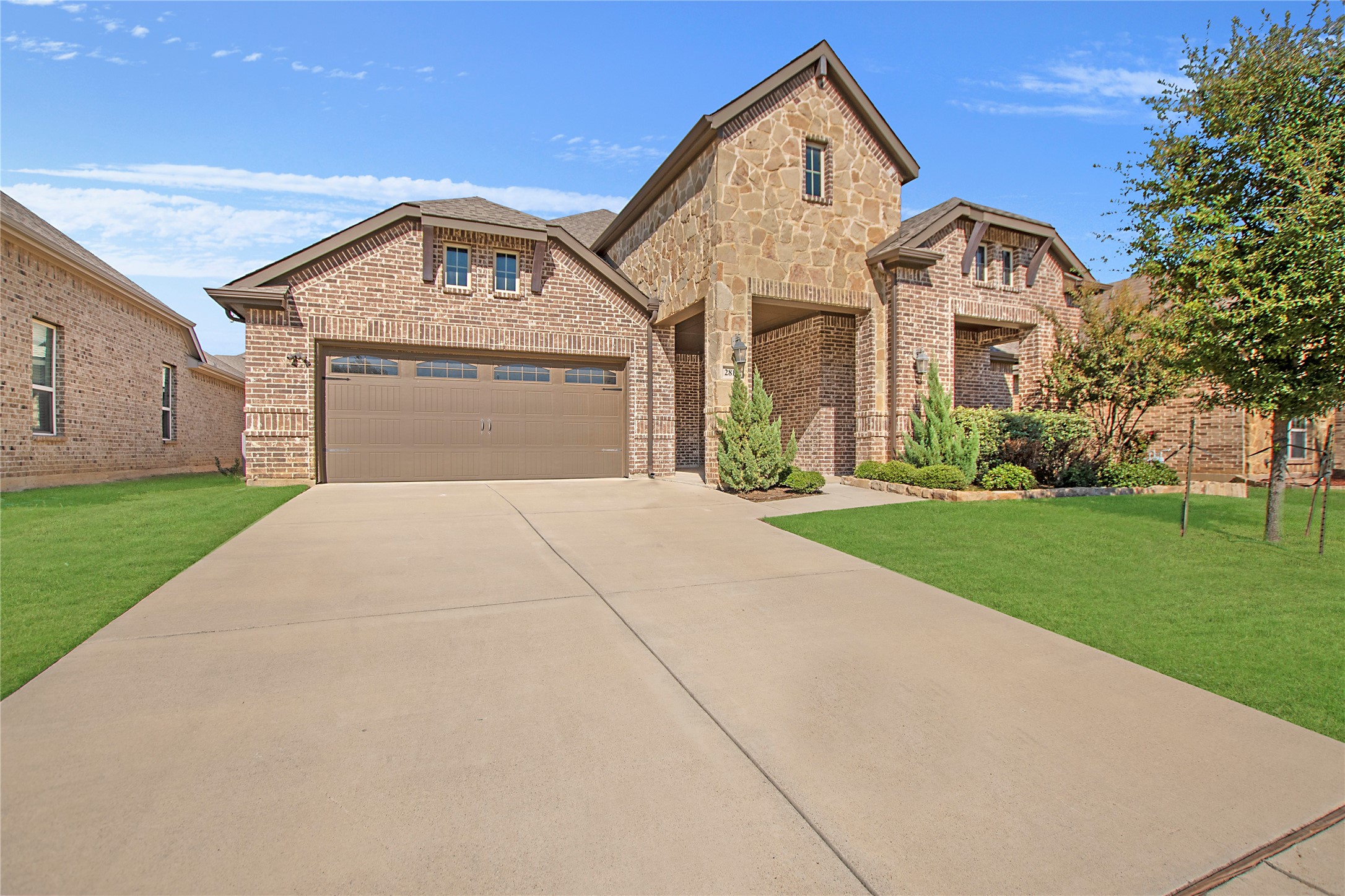 2811 Diamond Ridge Drive Arlington TX 76001