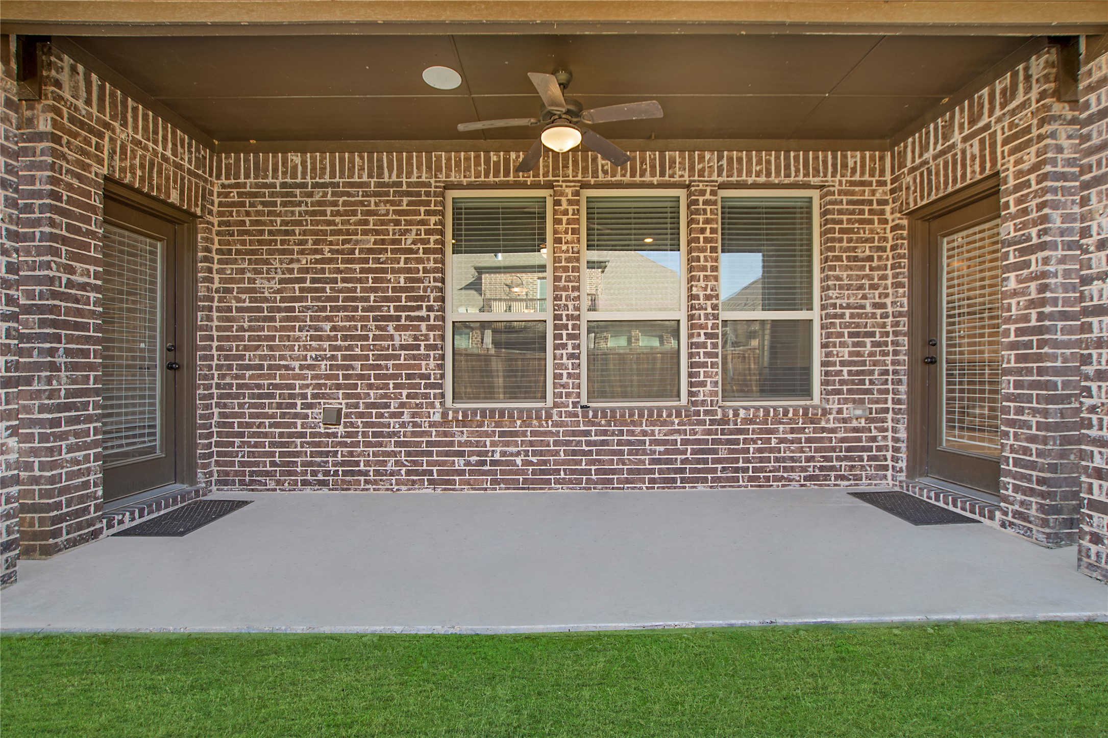 2811 Diamond Ridge Drive Arlington TX 76001