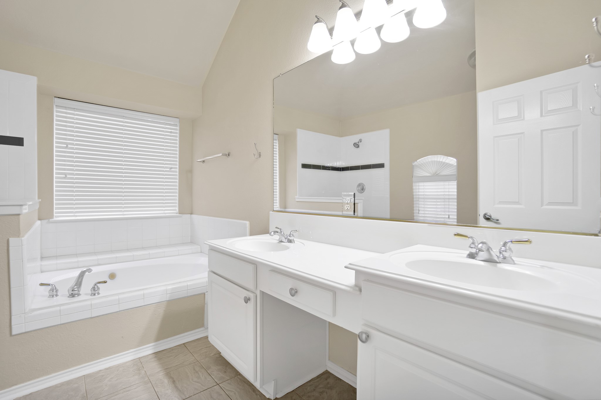 1695 Cresthill Drive Rockwall TX 75087