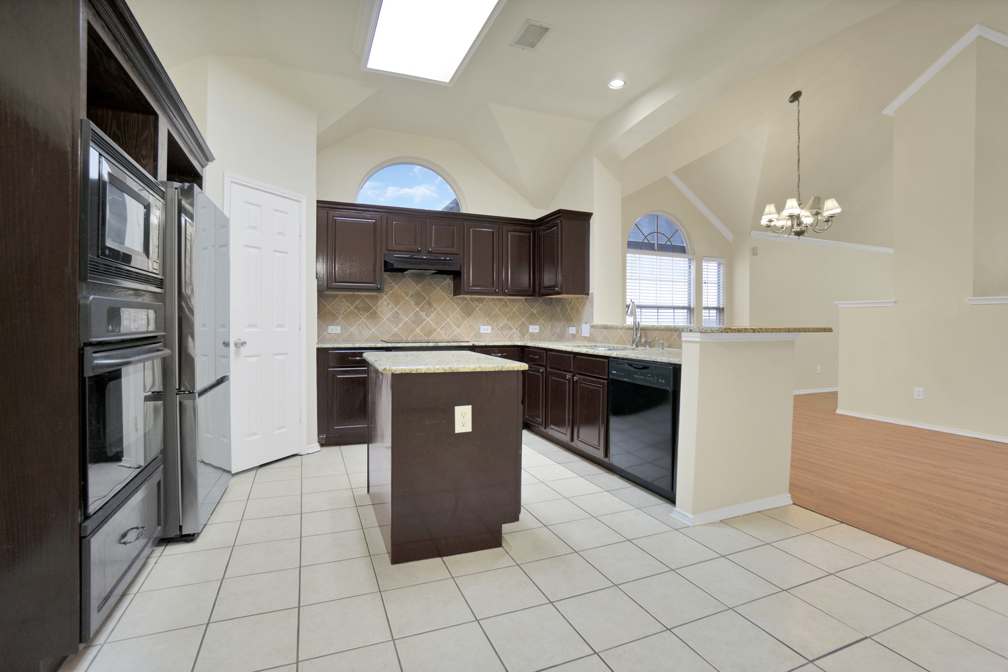 1695 Cresthill Drive Rockwall TX 75087