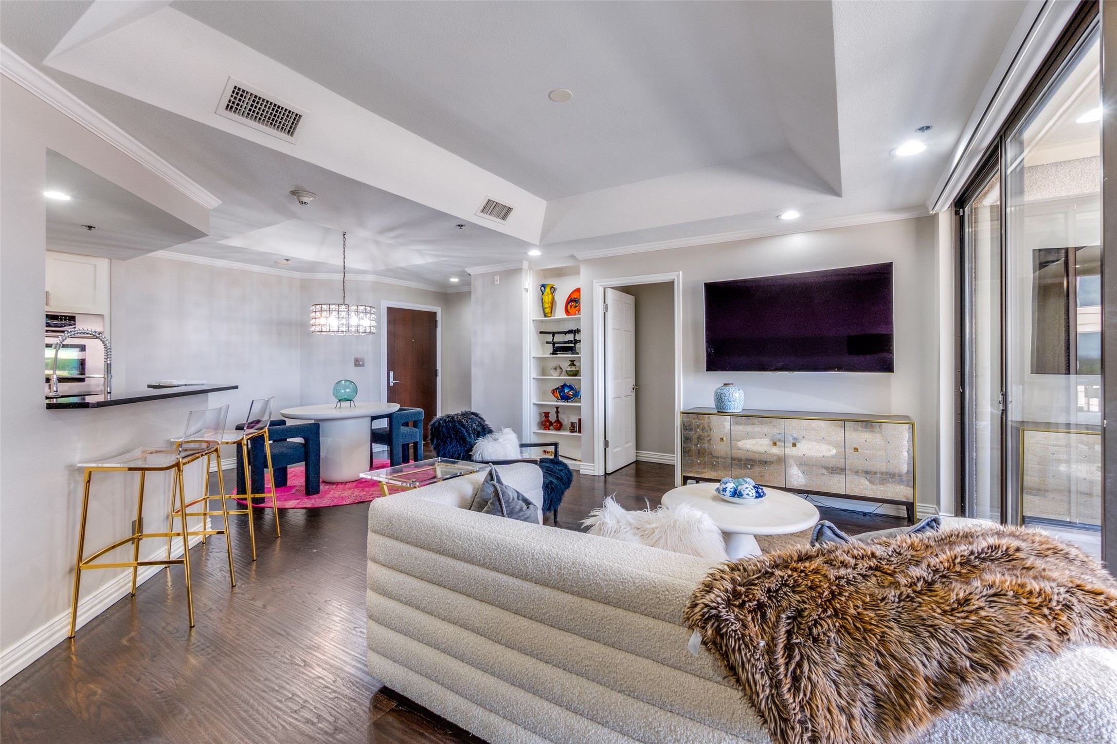 5909 Luther Lane Dallas TX 75225