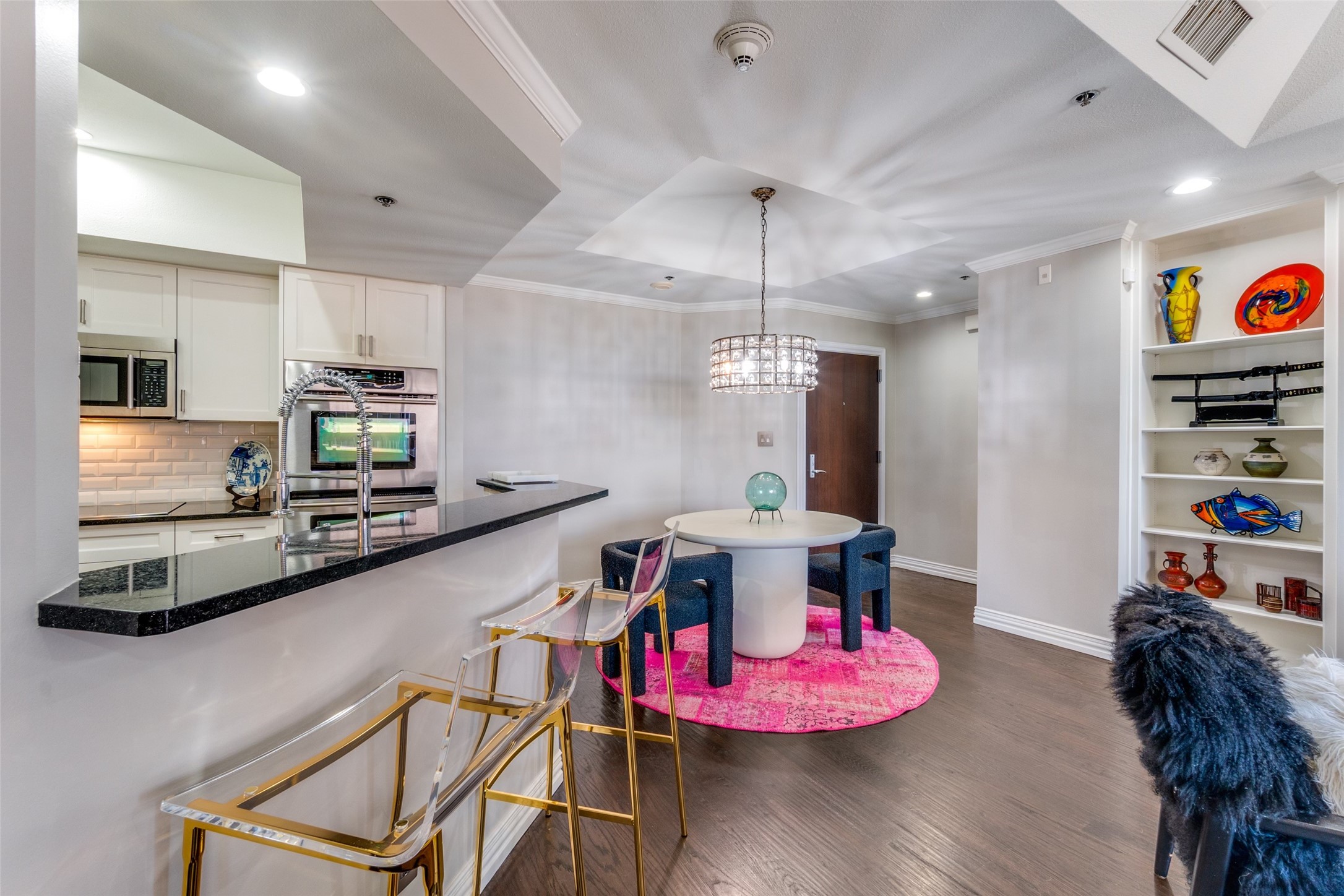 5909 Luther Lane Dallas TX 75225