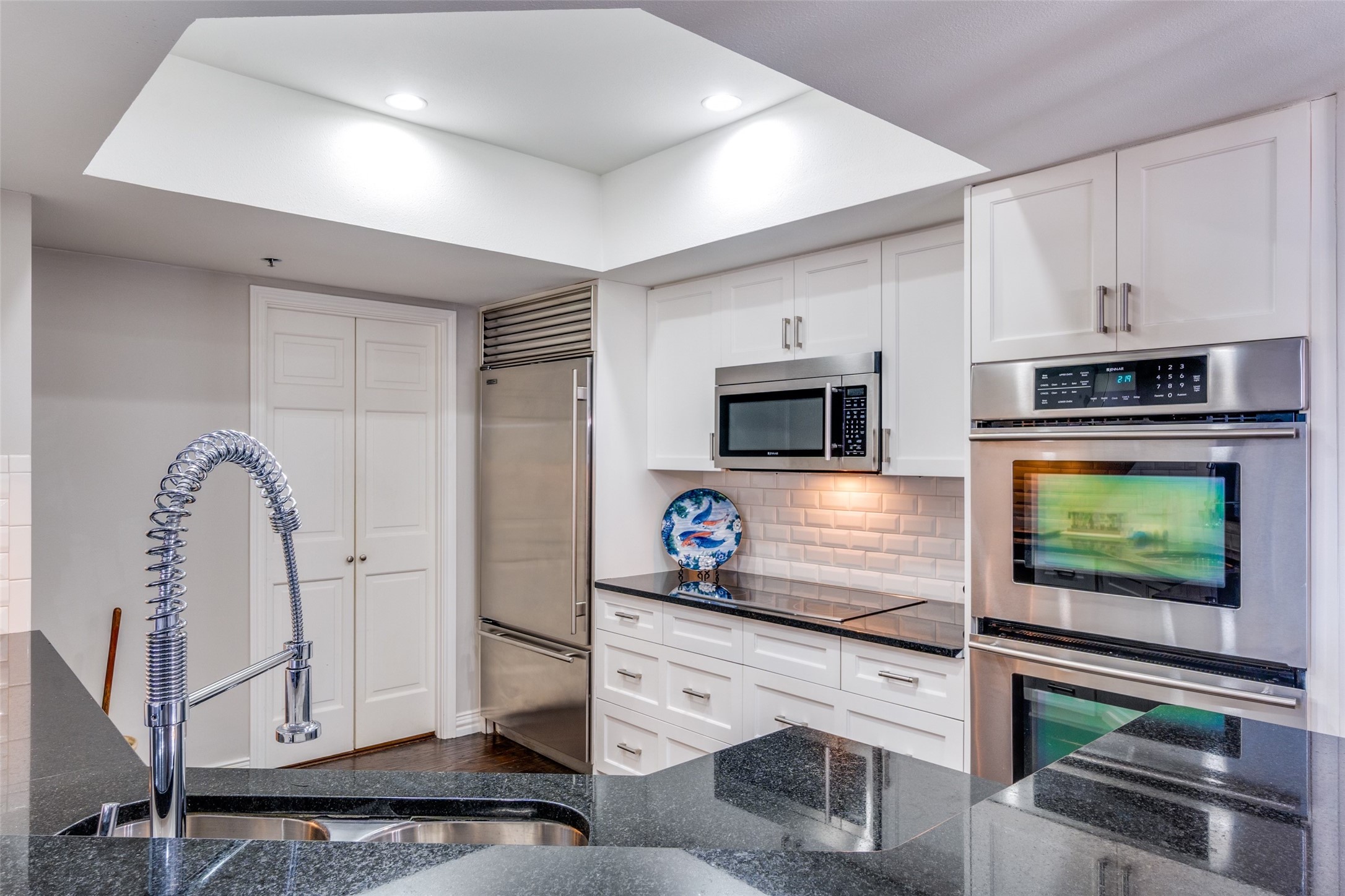 5909 Luther Lane Dallas TX 75225